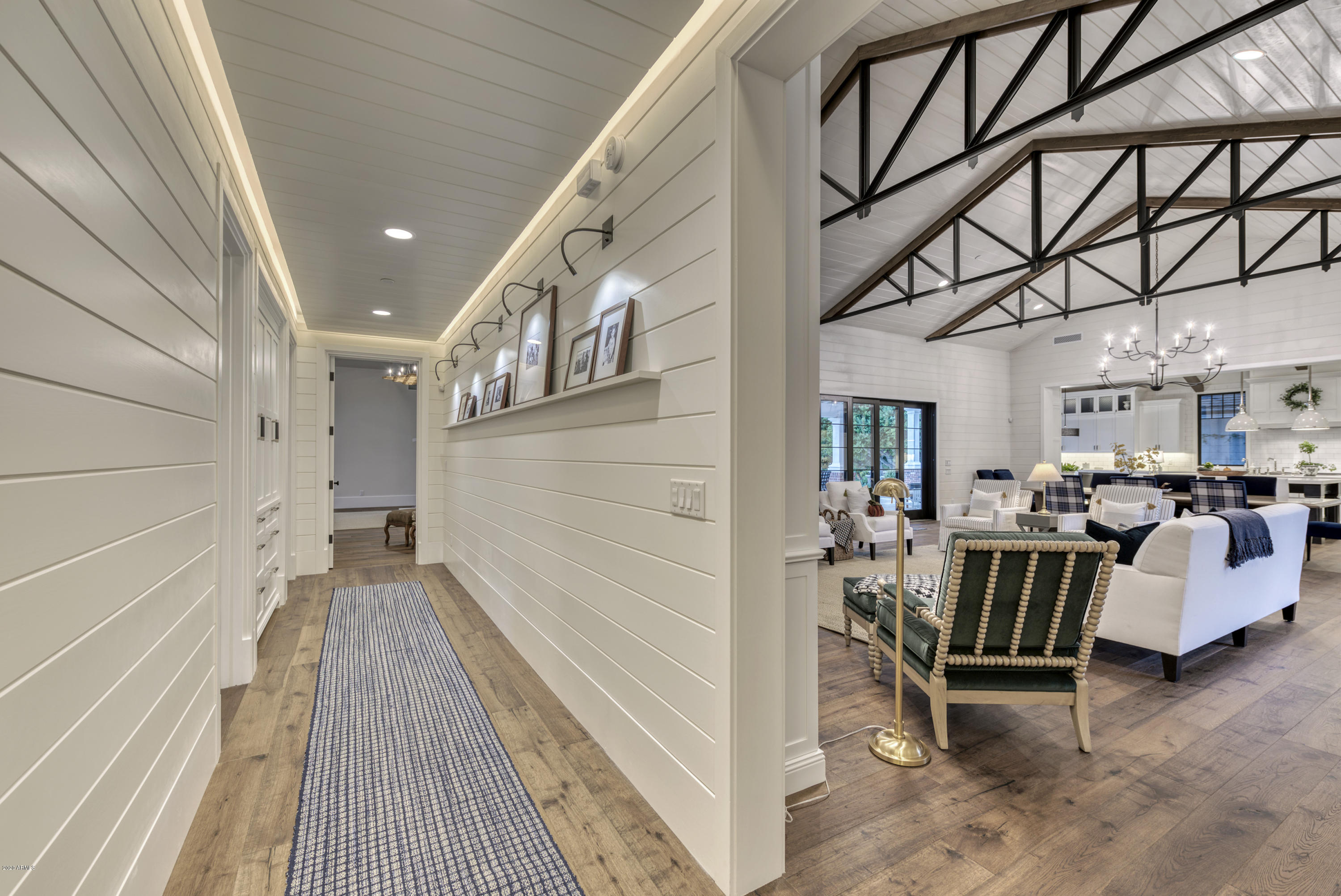 WHITE GATES - Residential