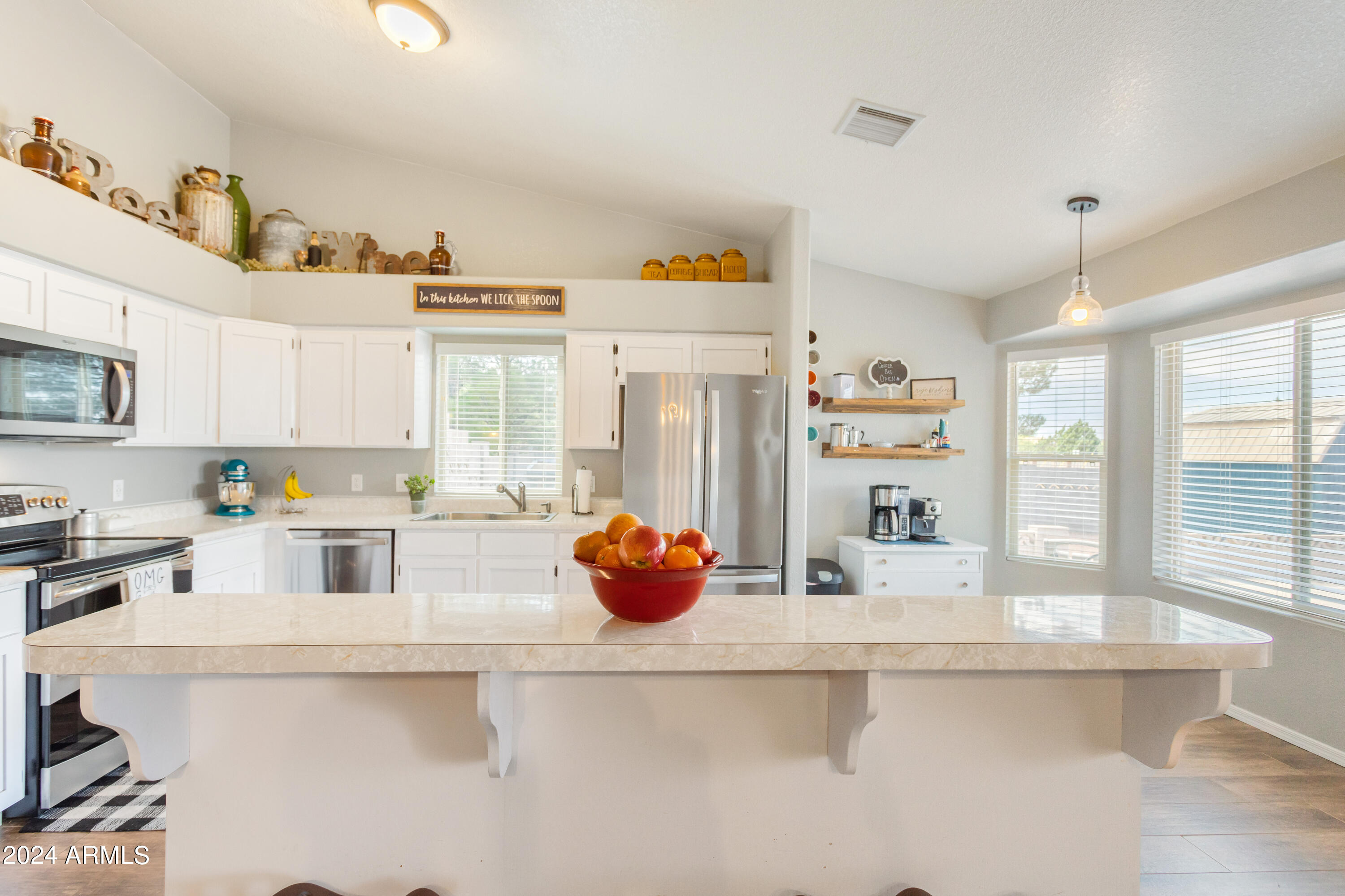 MOUNTAIN SHADOWS PHASE E - Residential