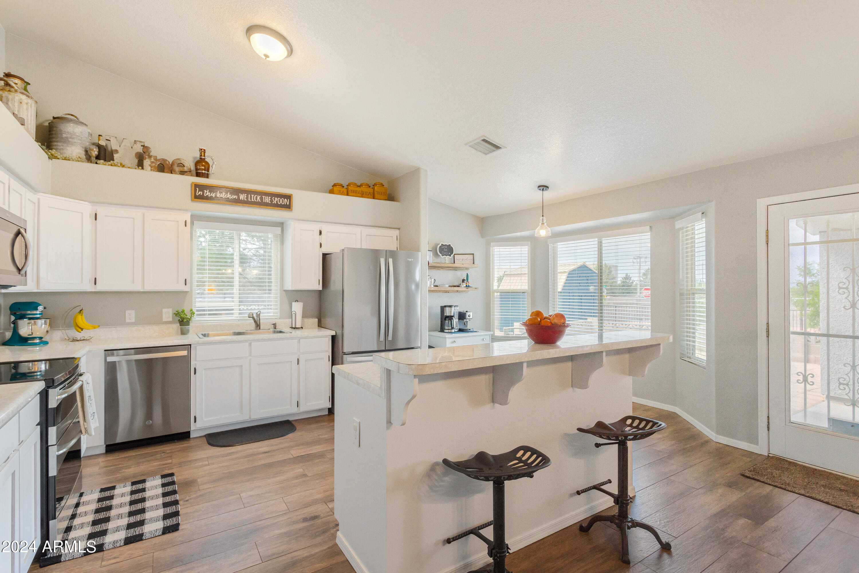 MOUNTAIN SHADOWS PHASE E - Residential