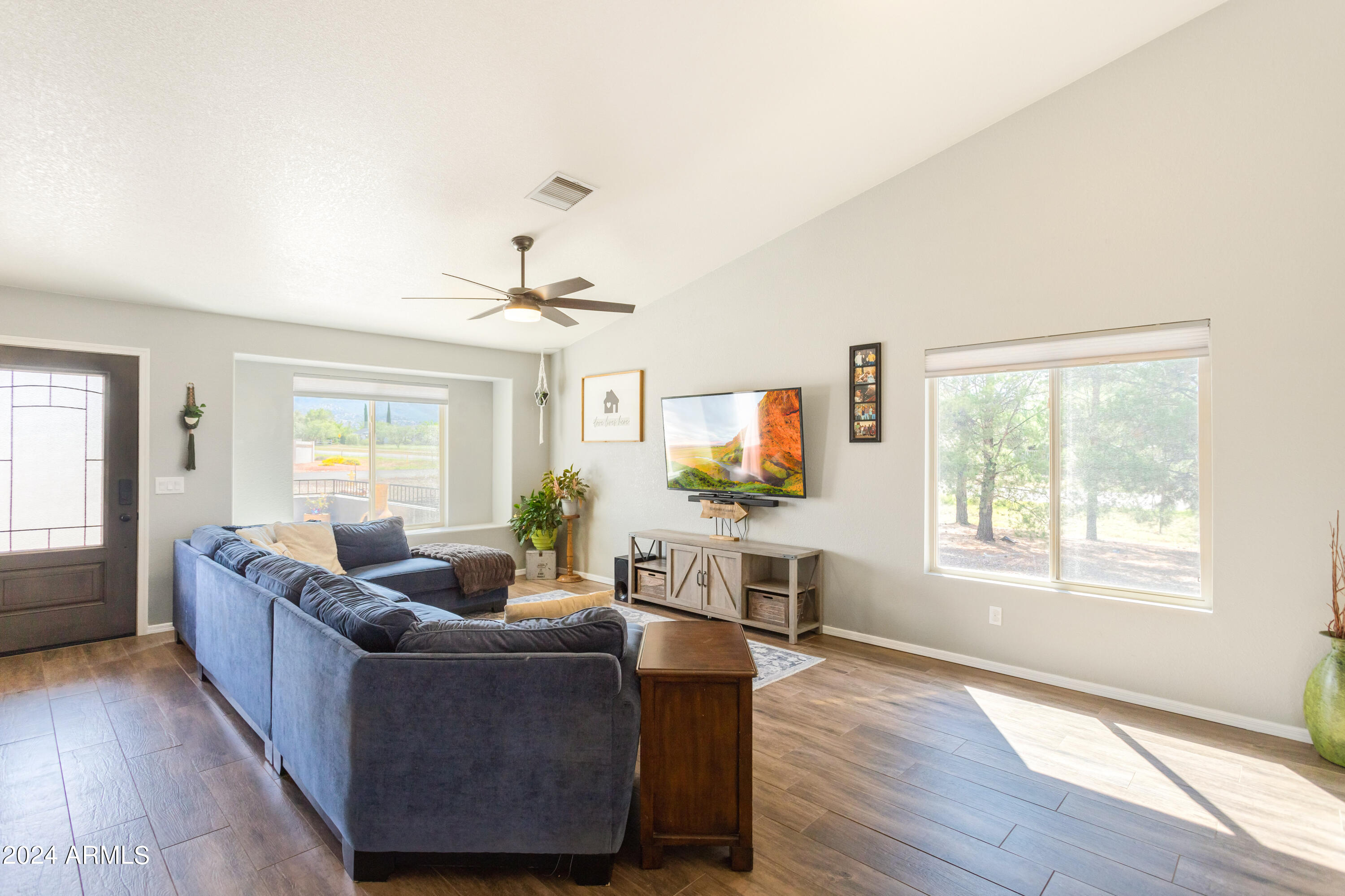 MOUNTAIN SHADOWS PHASE E - Residential