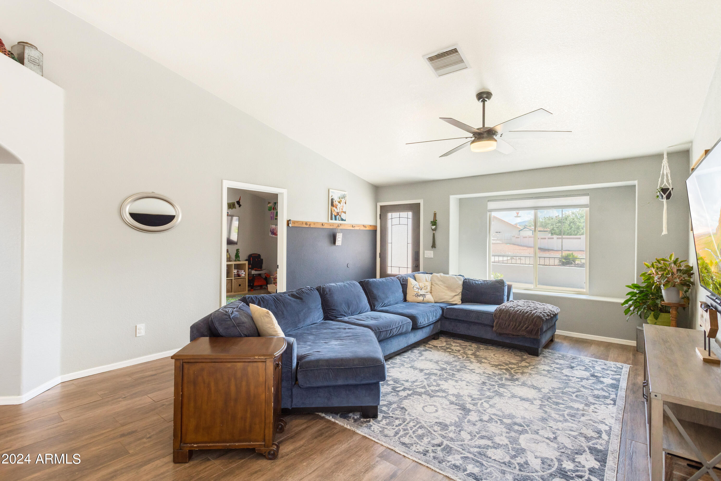 MOUNTAIN SHADOWS PHASE E - Residential