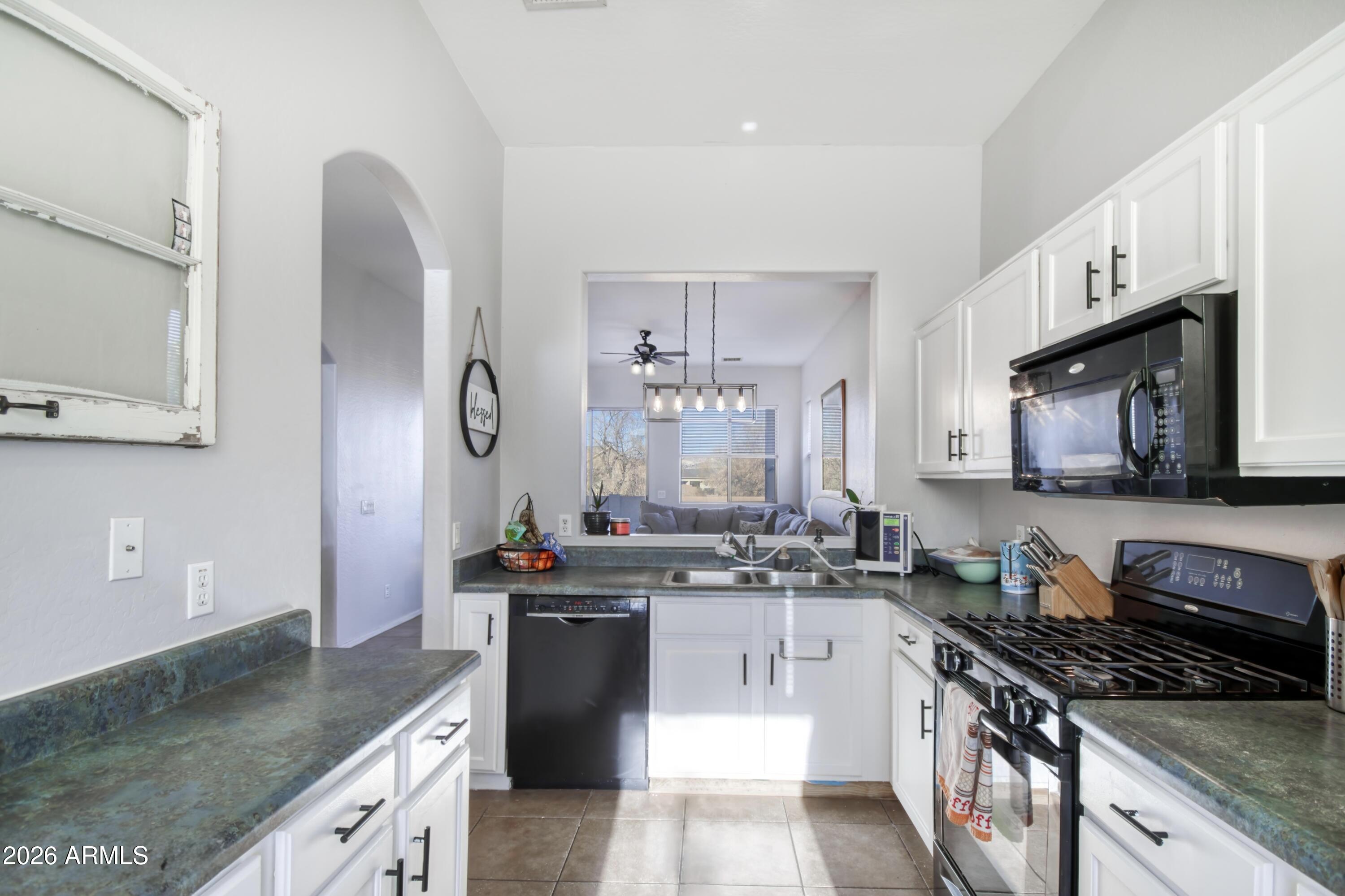 VERDE CLIFFS - Residential
