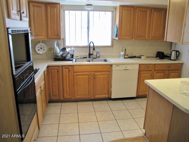 GARDEN CANYON HEIGHTS STRATCOM VILLAGE - Residential Lease
