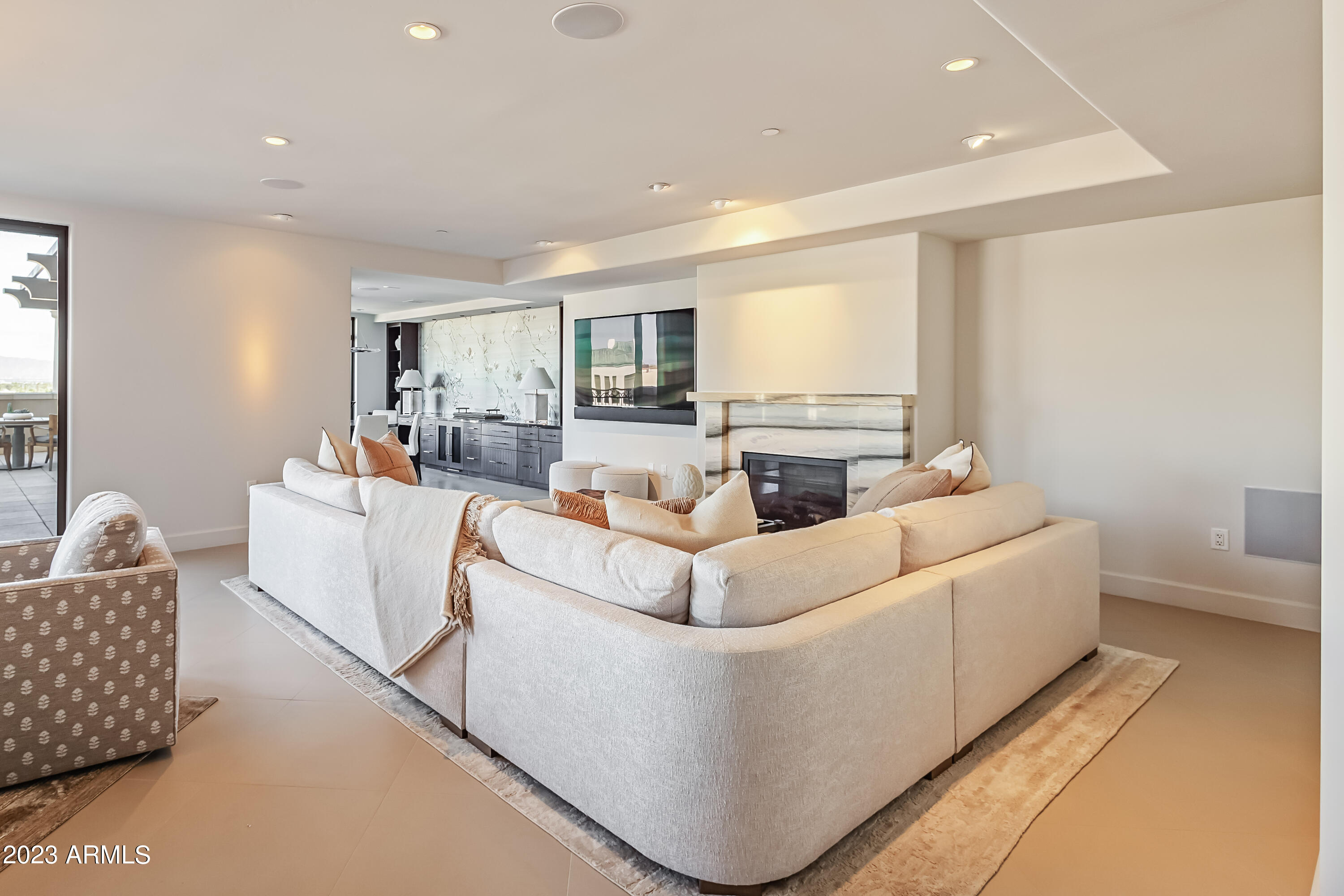 SCOTTSDALE WATERFRONT RESIDENCES CONDOMINIUM - Residential