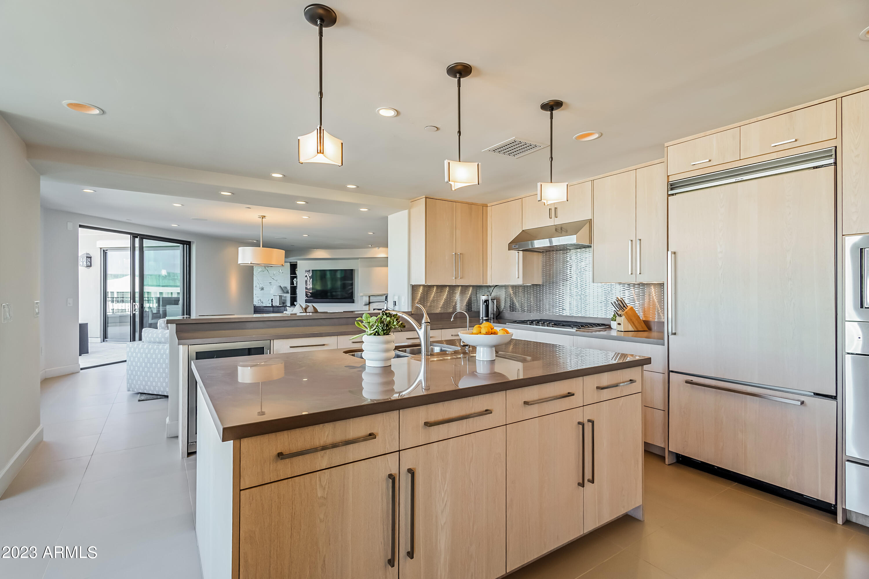 SCOTTSDALE WATERFRONT RESIDENCES CONDOMINIUM - Residential
