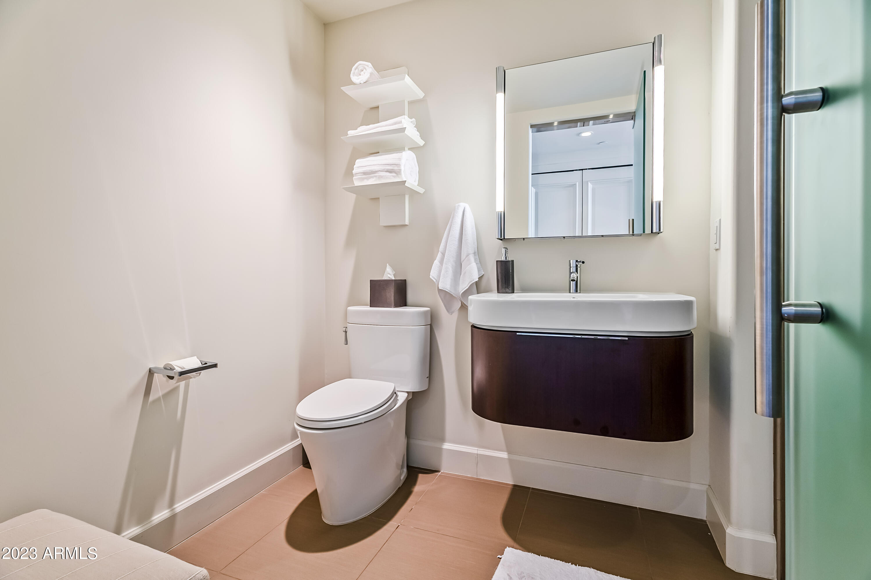 SCOTTSDALE WATERFRONT RESIDENCES CONDOMINIUM - Residential