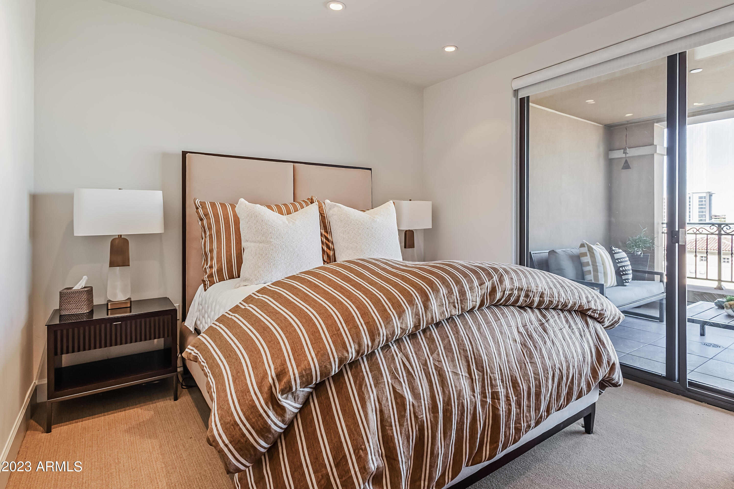 SCOTTSDALE WATERFRONT RESIDENCES CONDOMINIUM - Residential