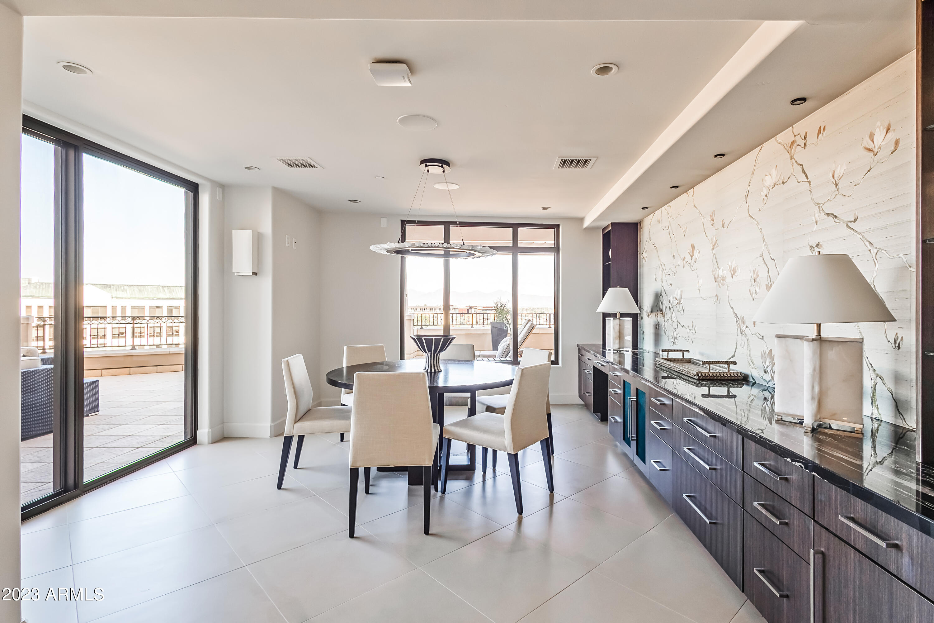 SCOTTSDALE WATERFRONT RESIDENCES CONDOMINIUM - Residential