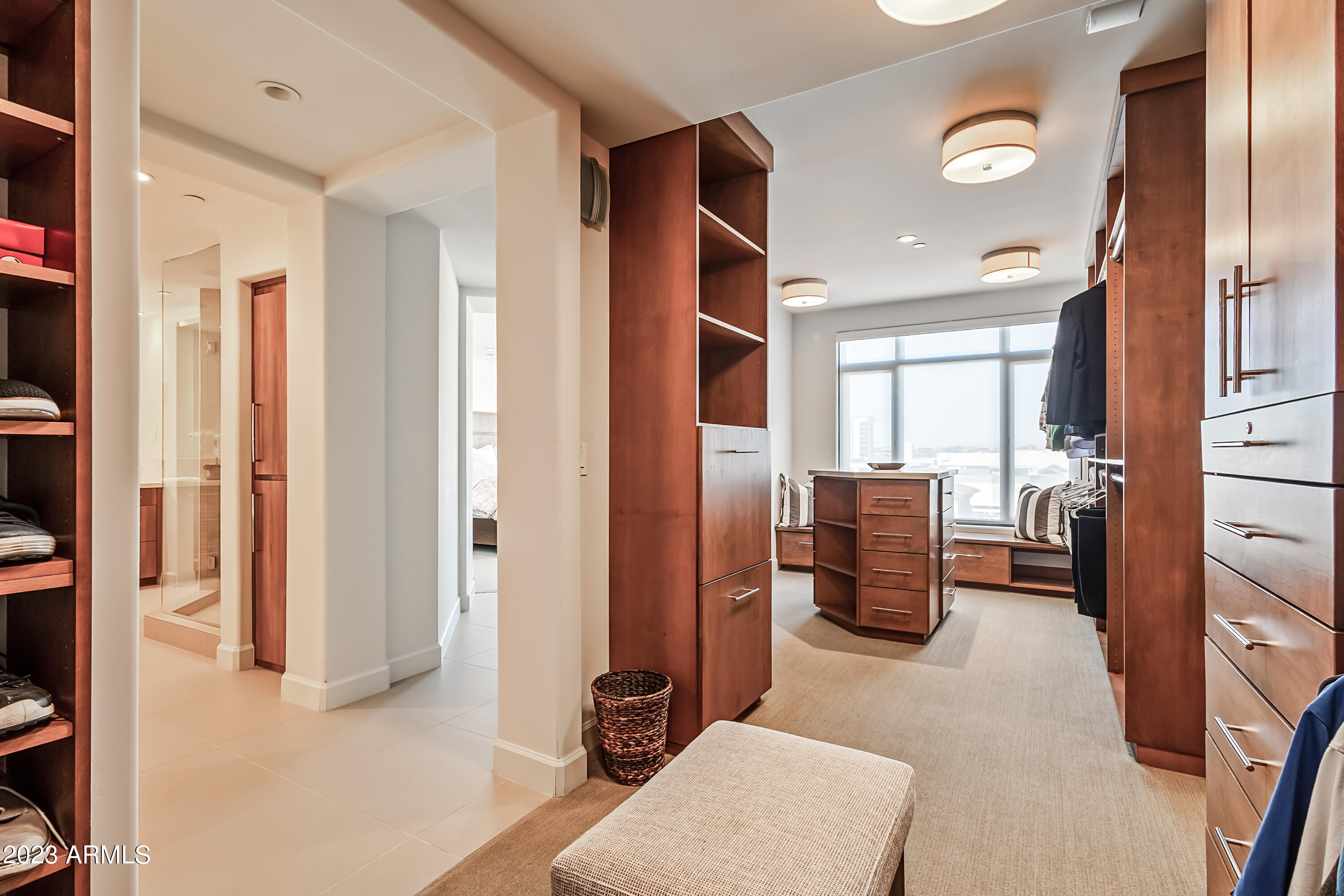 SCOTTSDALE WATERFRONT RESIDENCES CONDOMINIUM - Residential