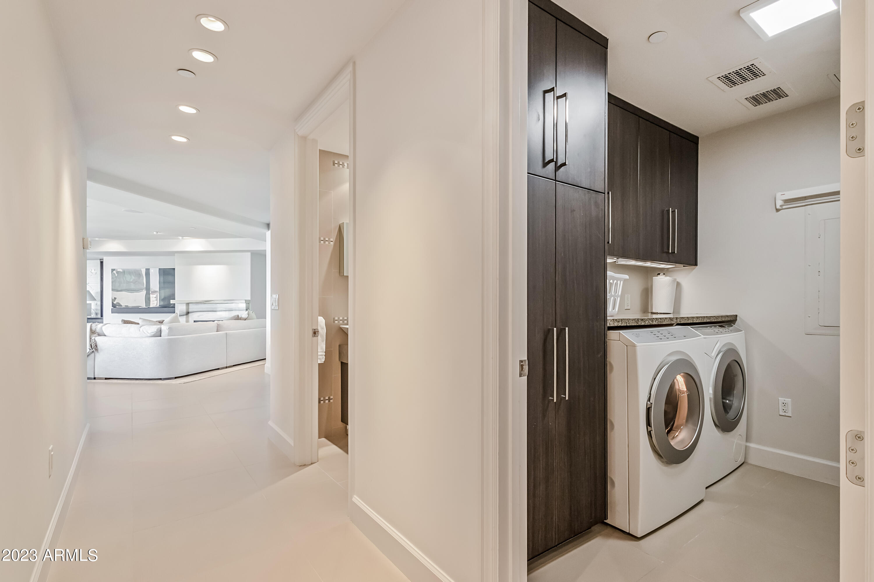 SCOTTSDALE WATERFRONT RESIDENCES CONDOMINIUM - Residential