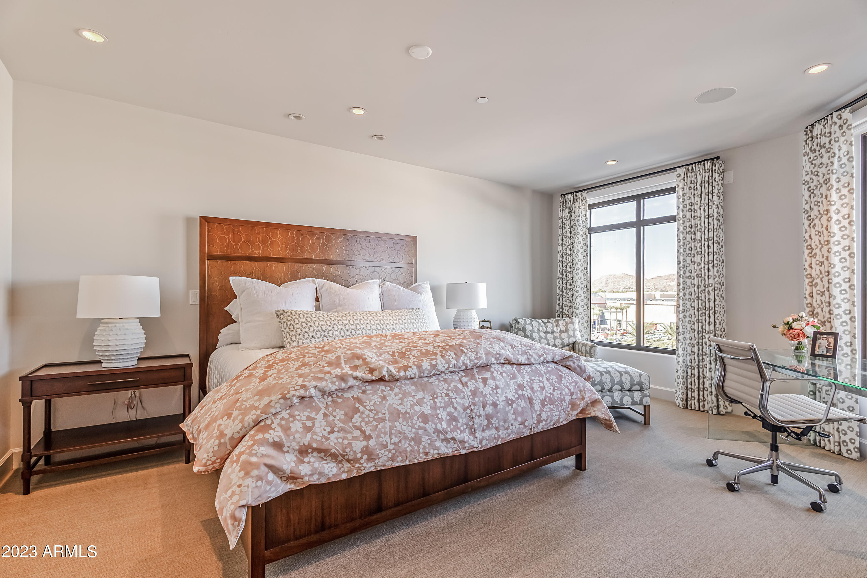 SCOTTSDALE WATERFRONT RESIDENCES CONDOMINIUM - Residential