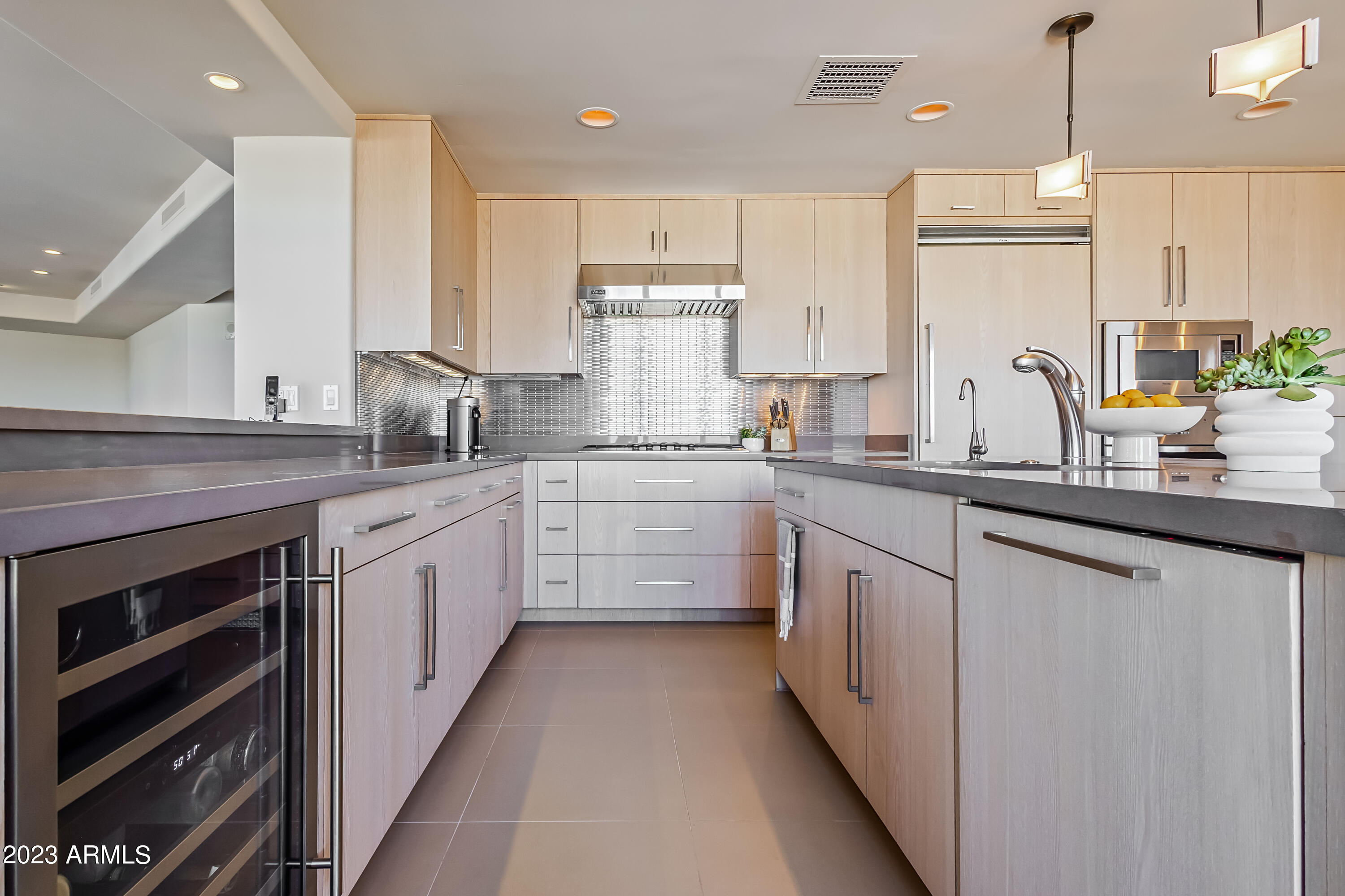 SCOTTSDALE WATERFRONT RESIDENCES CONDOMINIUM - Residential