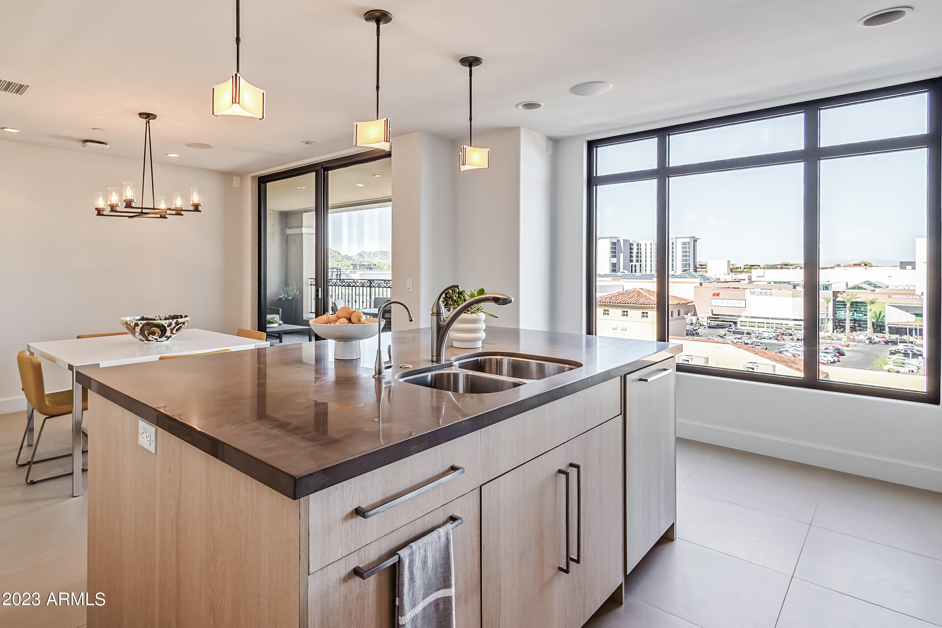 SCOTTSDALE WATERFRONT RESIDENCES CONDOMINIUM - Residential