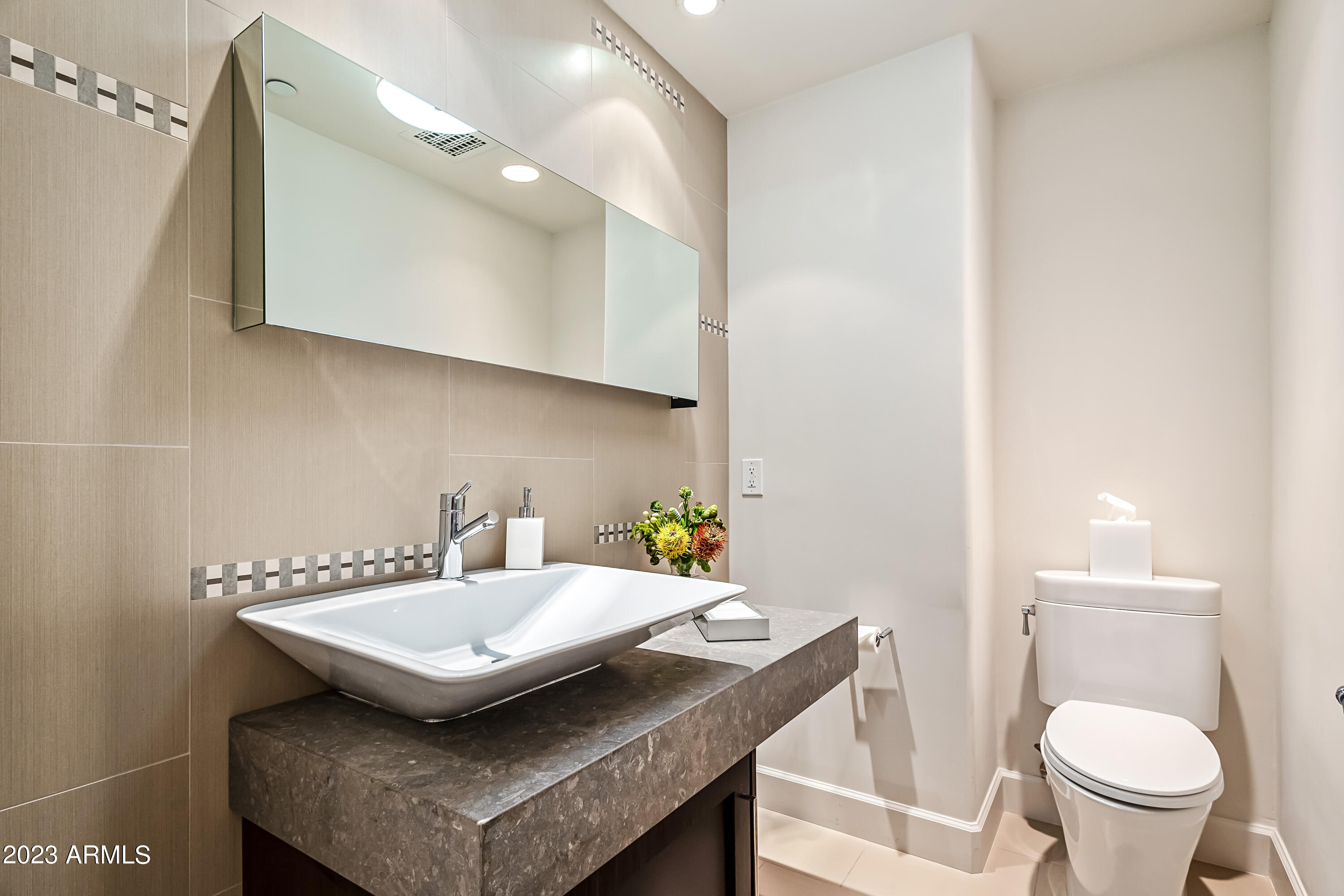 SCOTTSDALE WATERFRONT RESIDENCES CONDOMINIUM - Residential