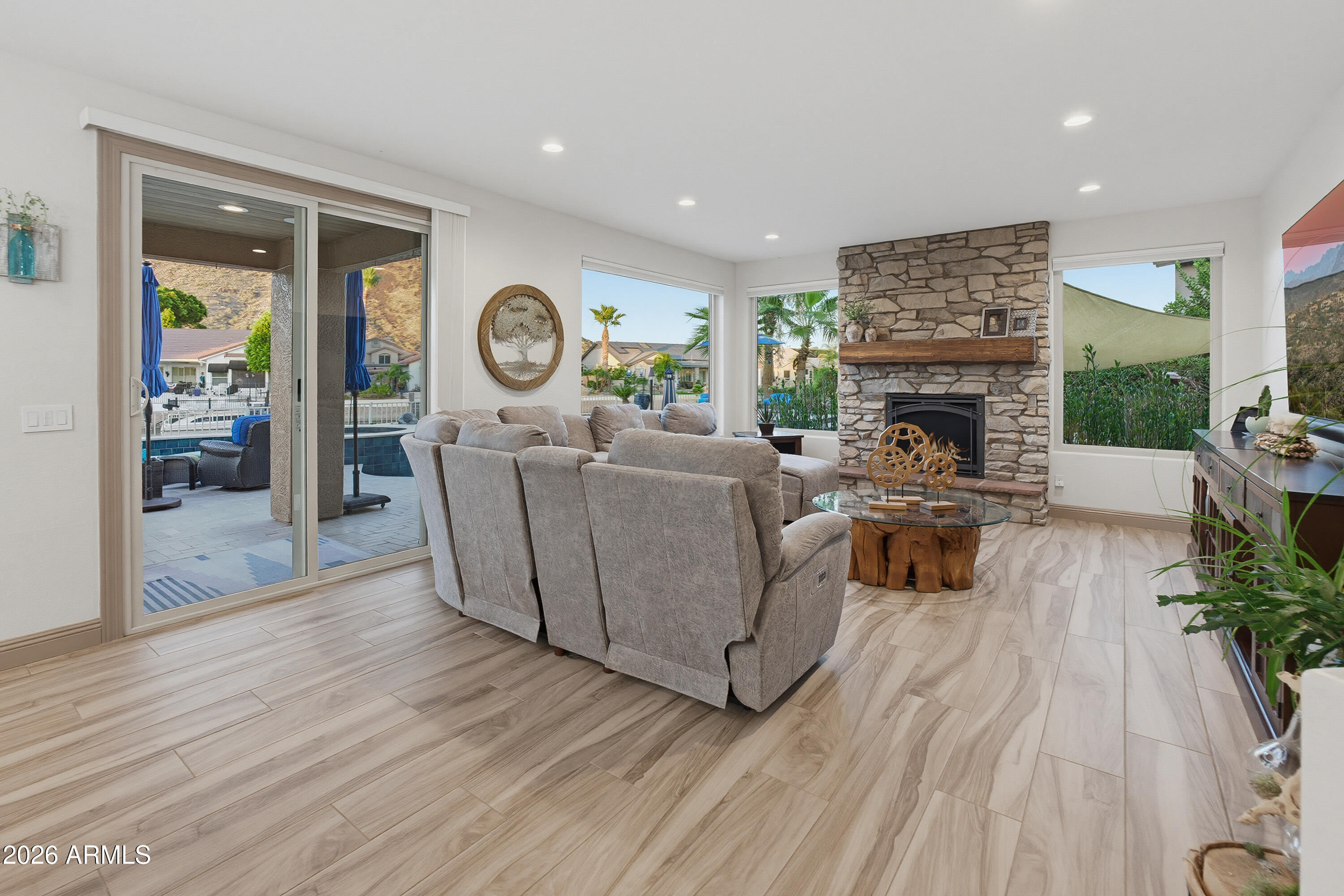ARROWHEAD LAKES UNIT 5B - Residential