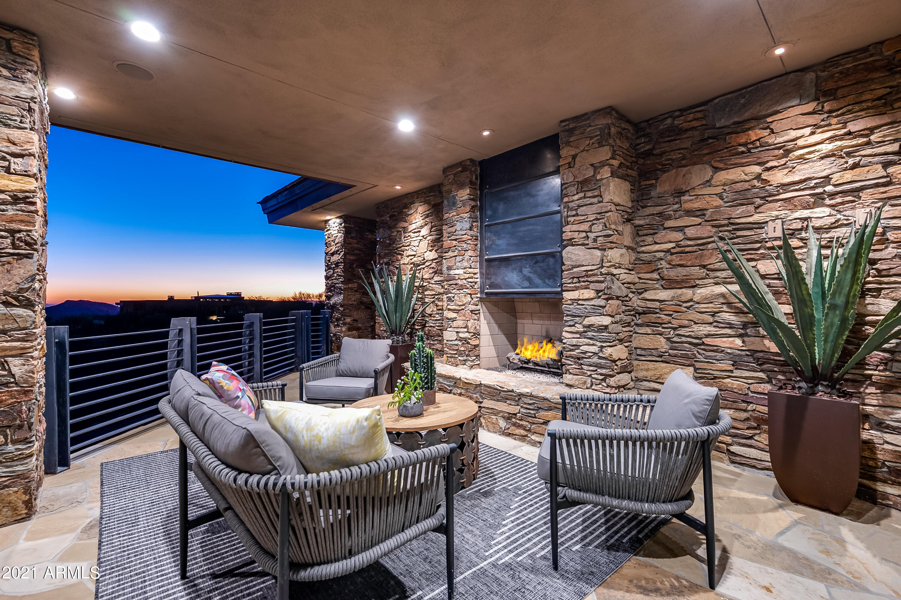DESERT MOUNTAIN PH 3 UNIT 31 VILLAGE SEVEN ARROWS - Residential