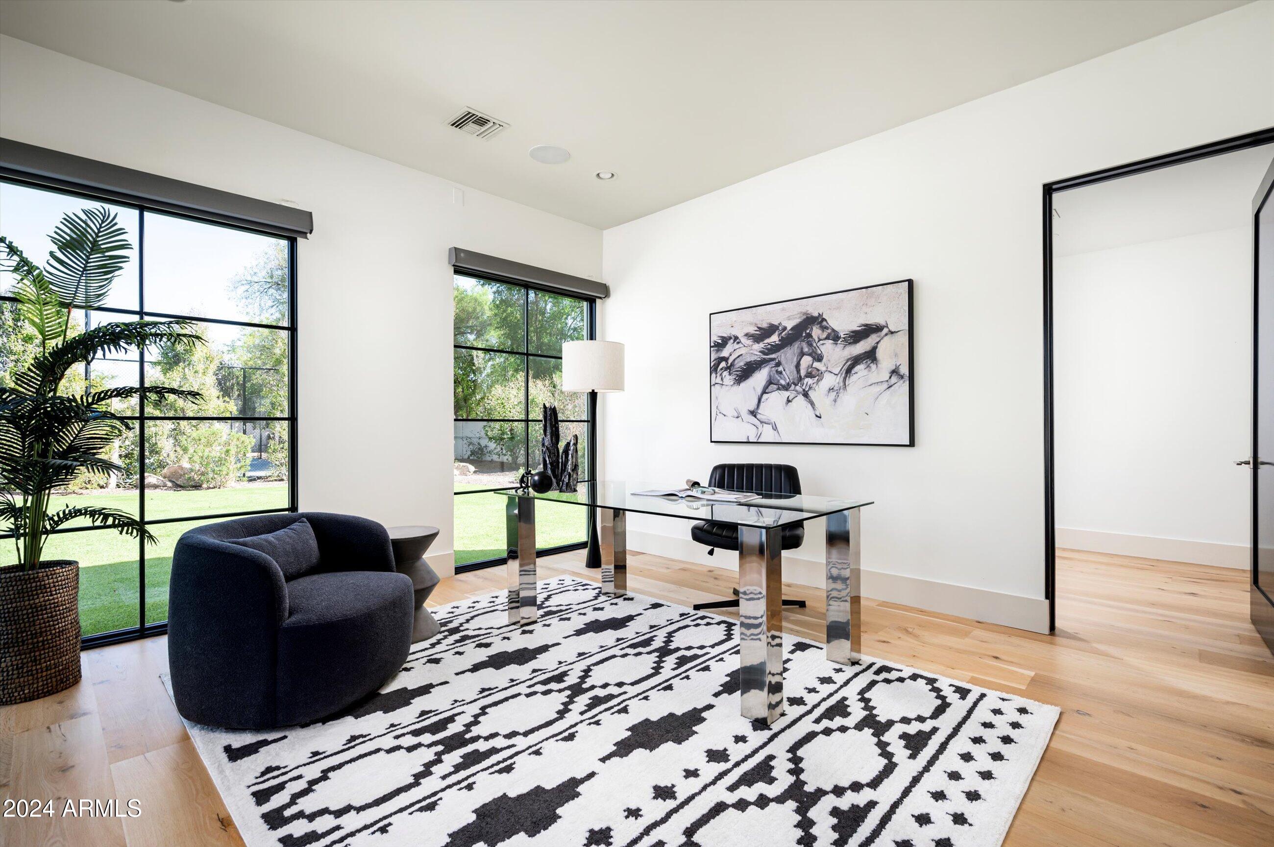 Paradise Valley - Residential