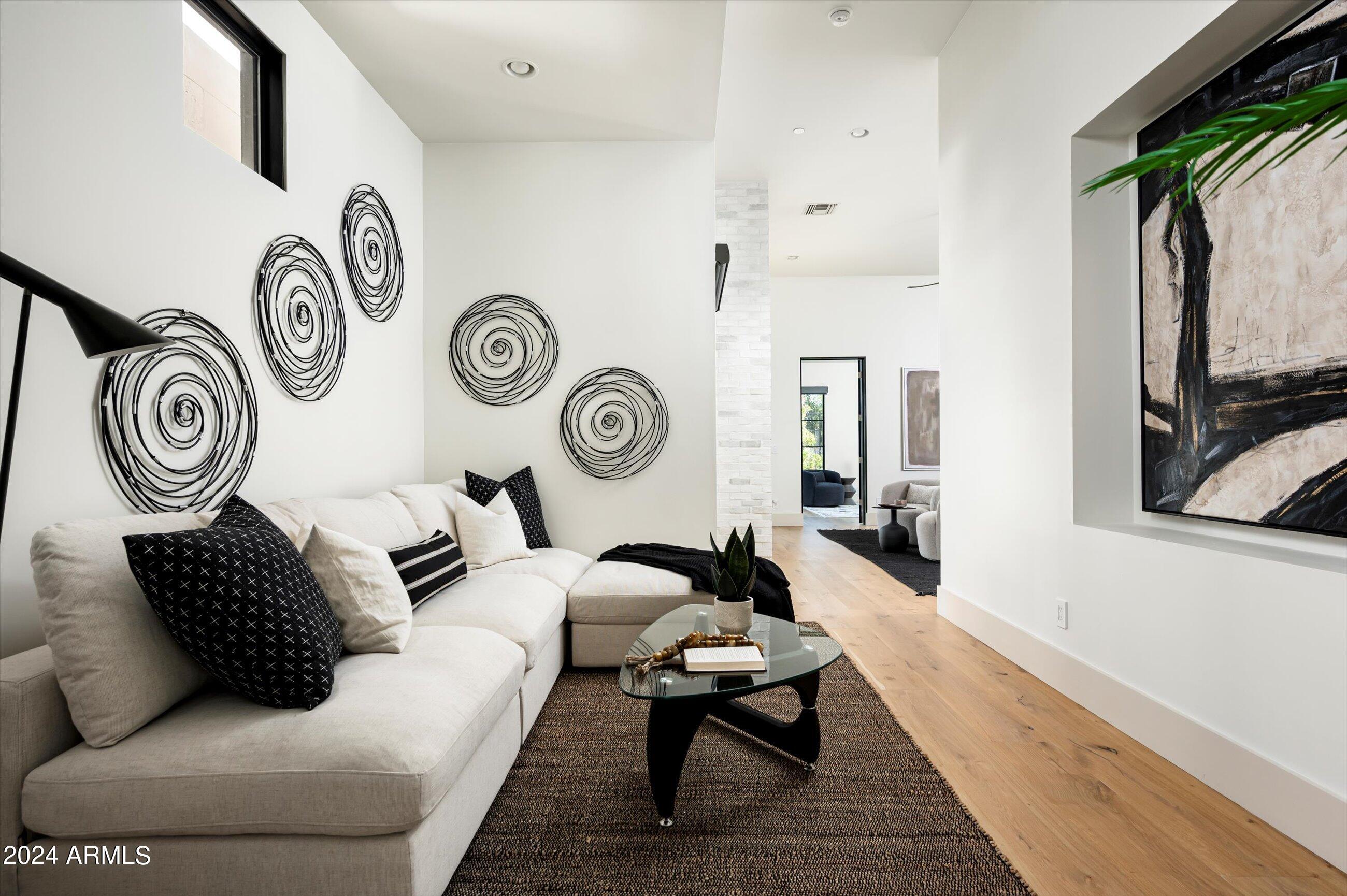 Paradise Valley - Residential