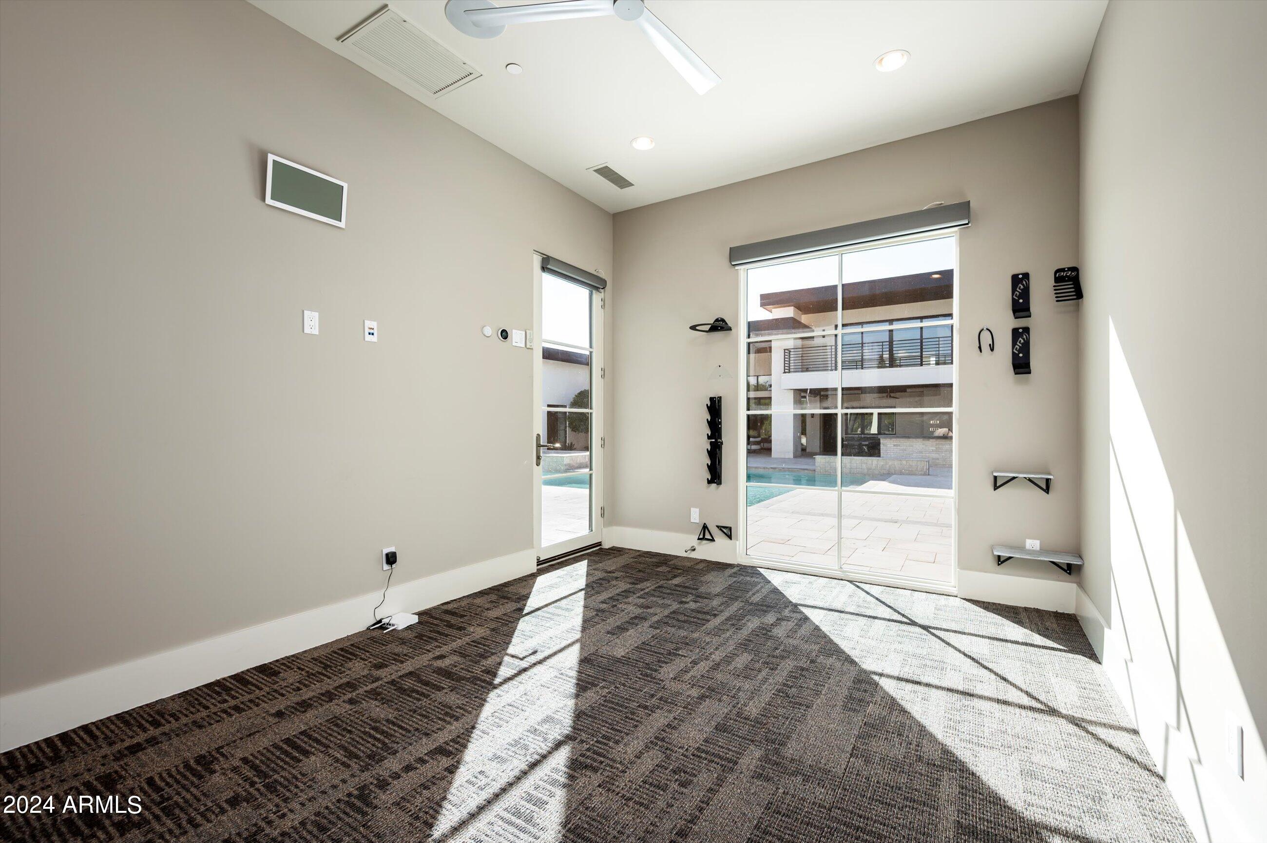 Paradise Valley - Residential