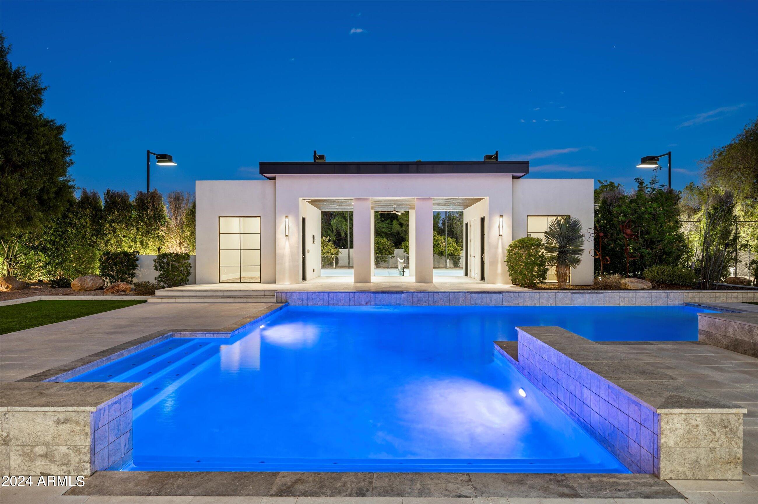 Paradise Valley - Residential