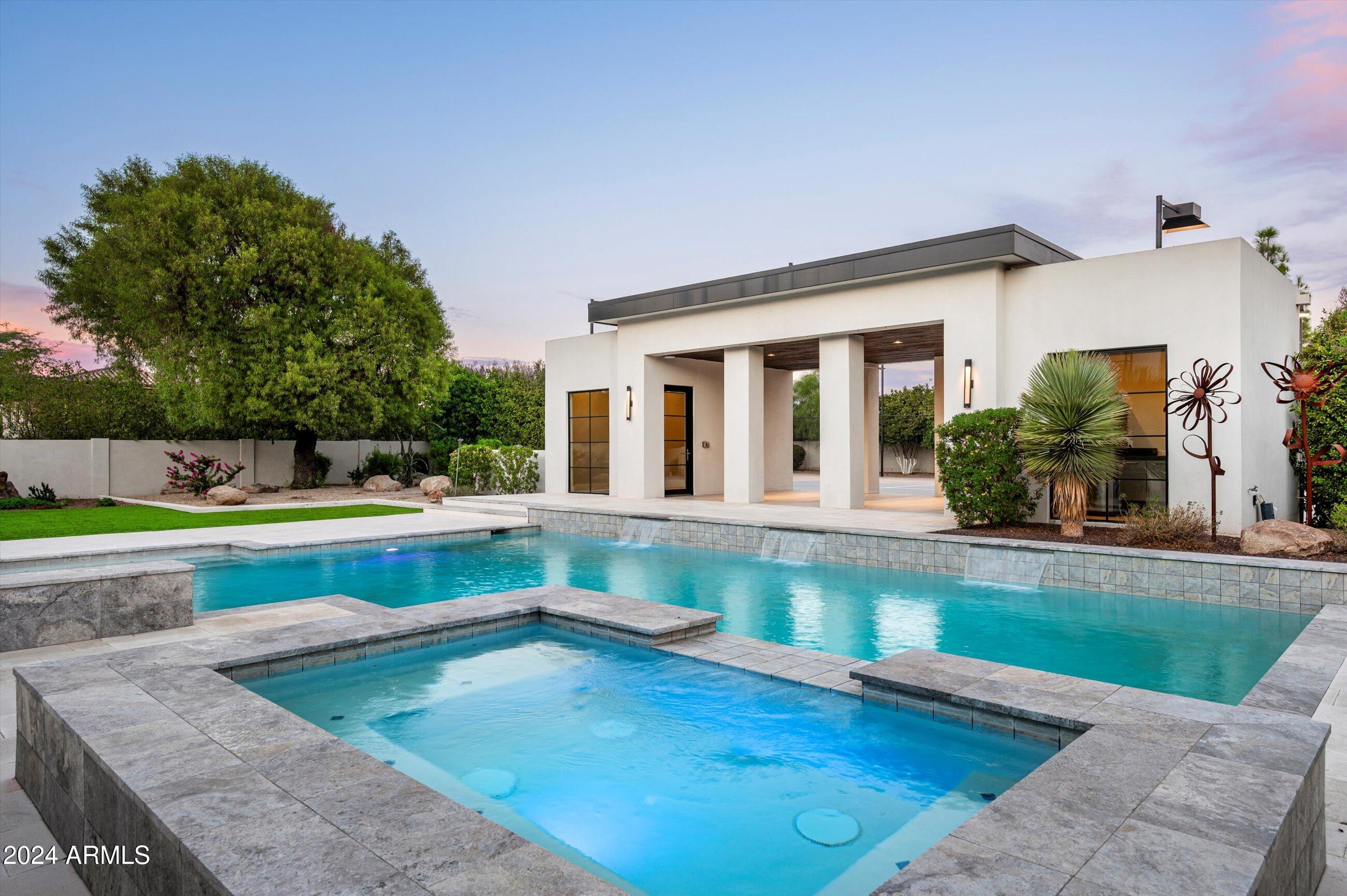 Paradise Valley - Residential
