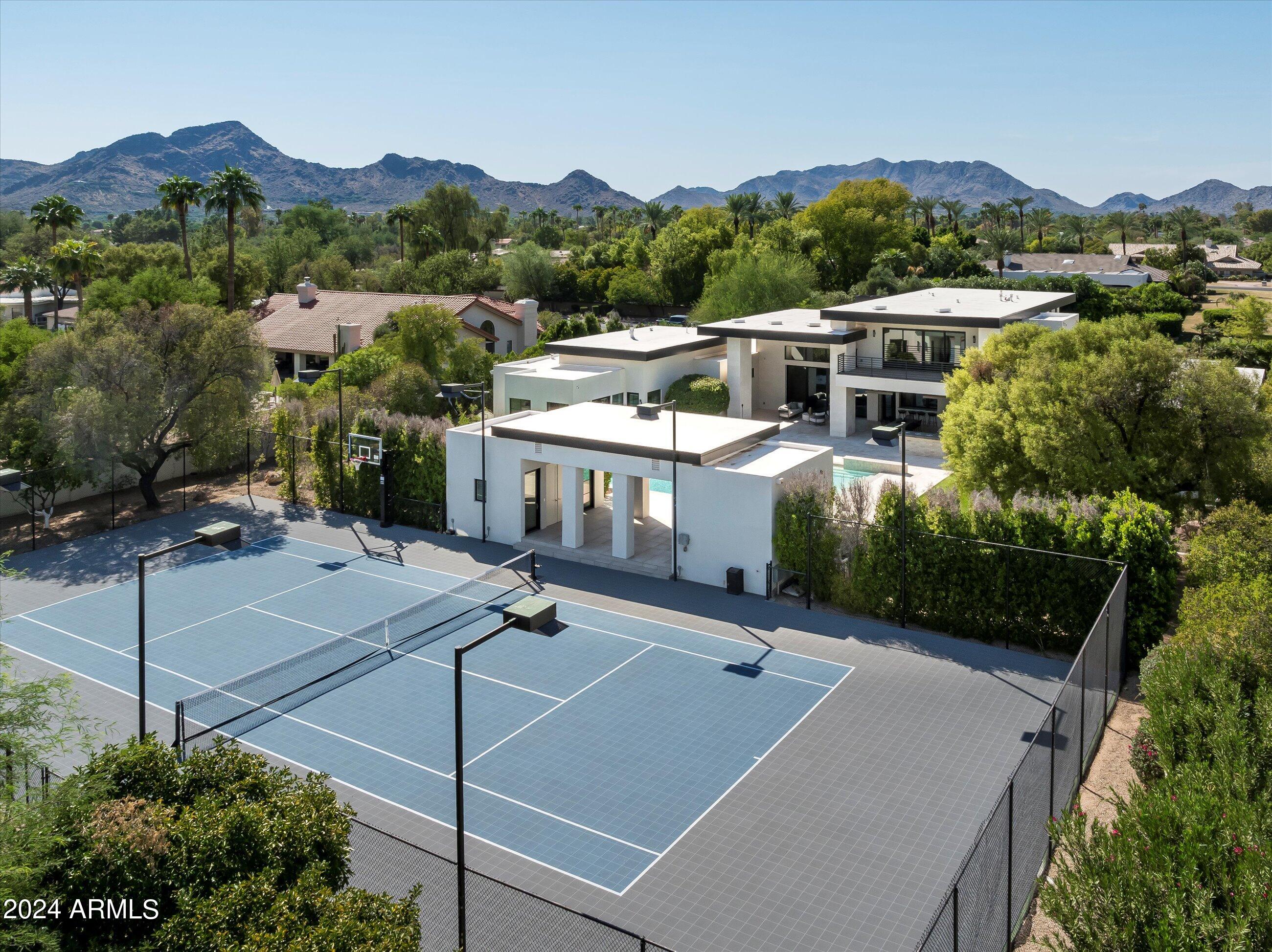 Paradise Valley - Residential