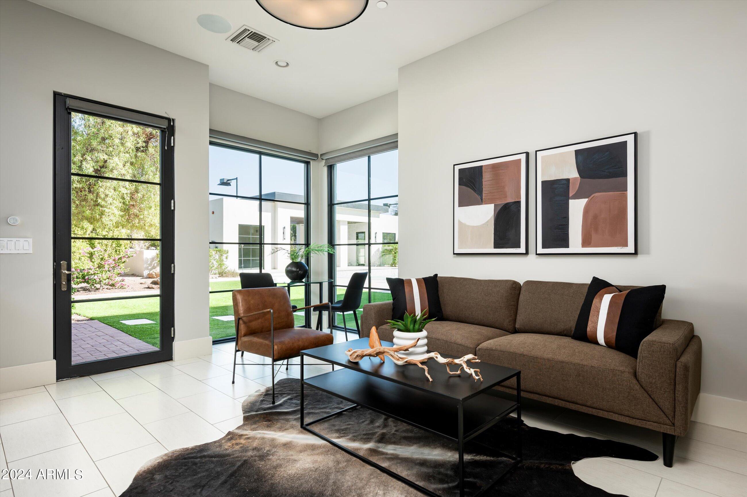 Paradise Valley - Residential