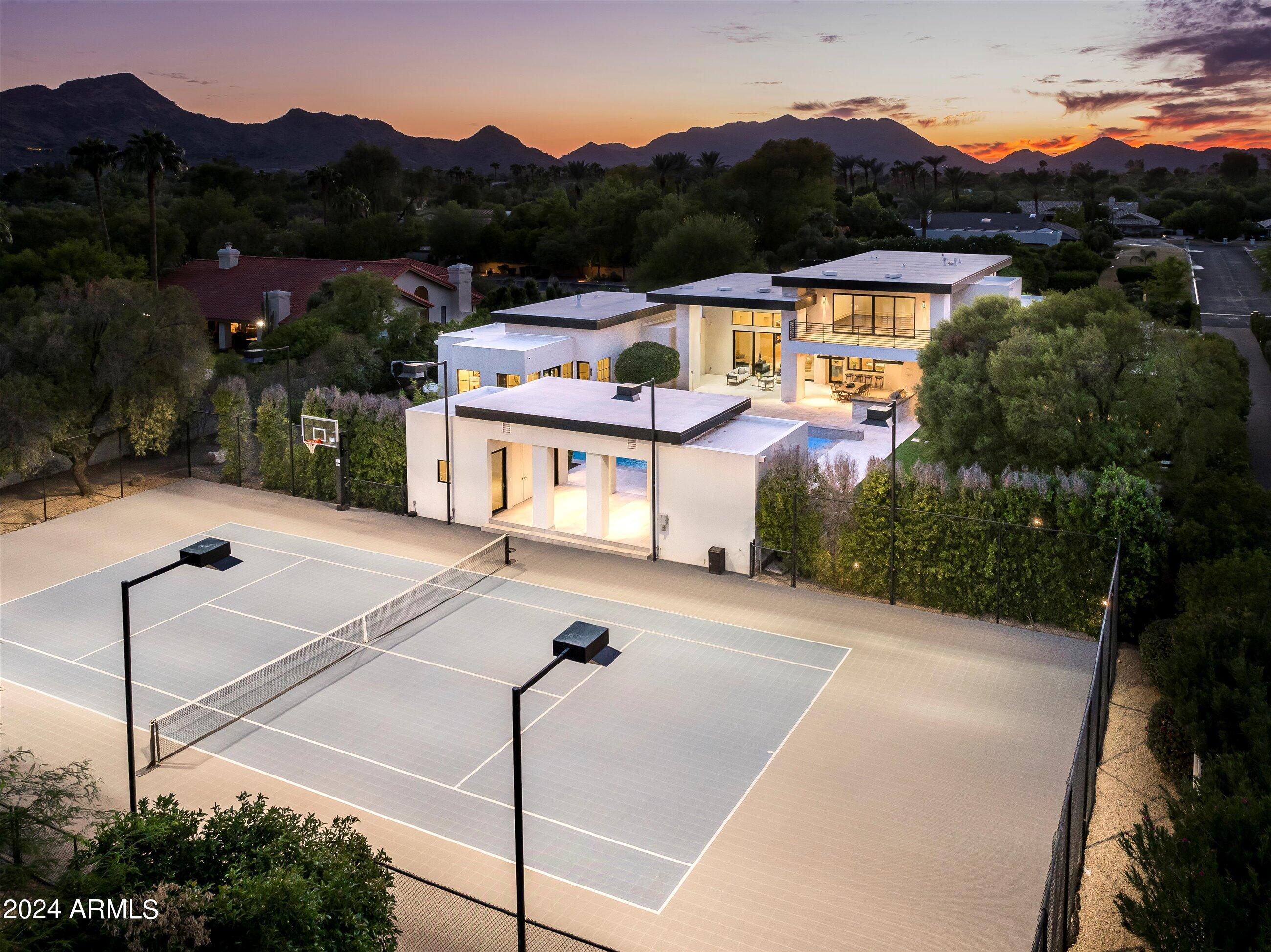 Paradise Valley - Residential