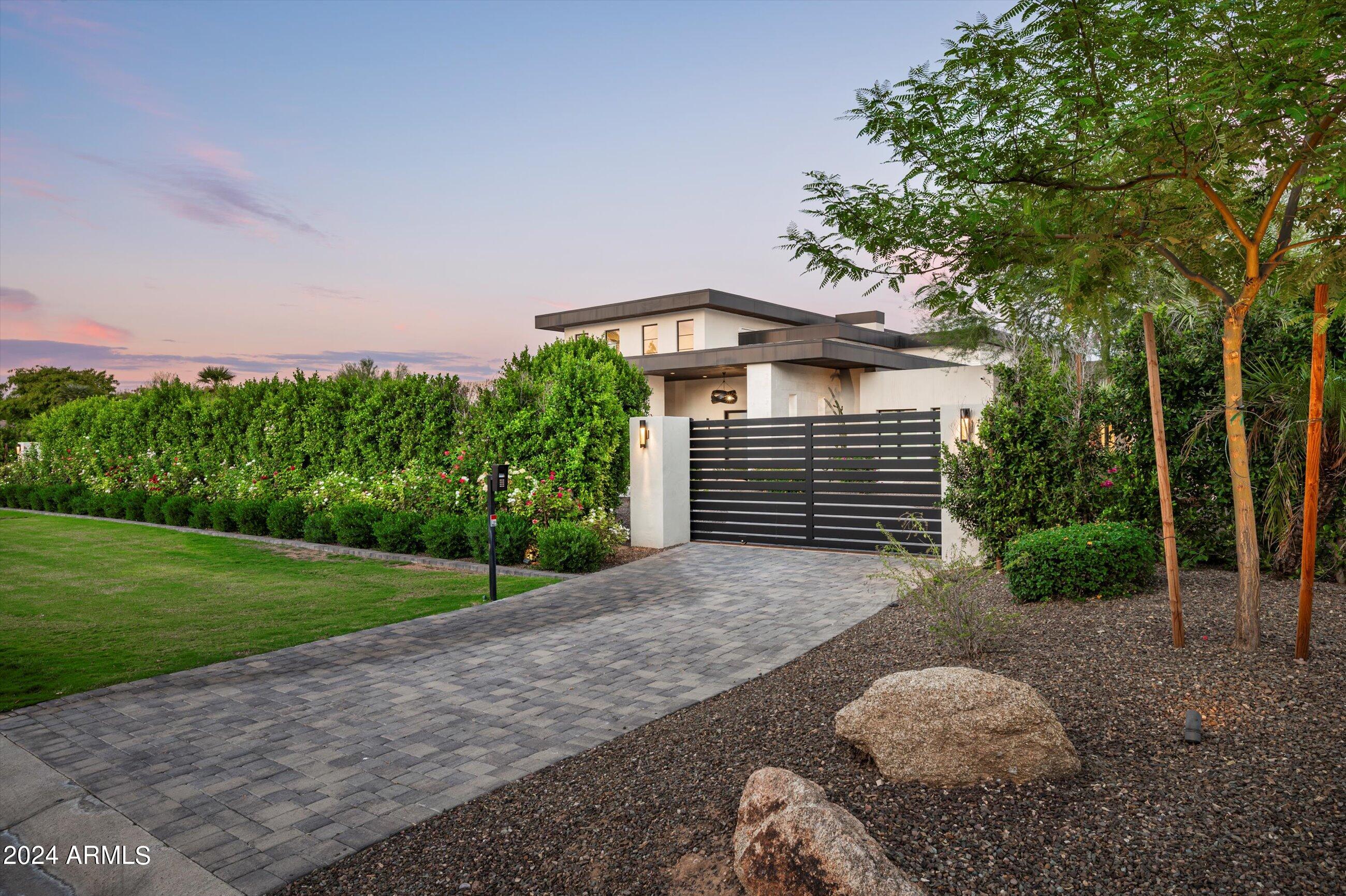 Paradise Valley - Residential