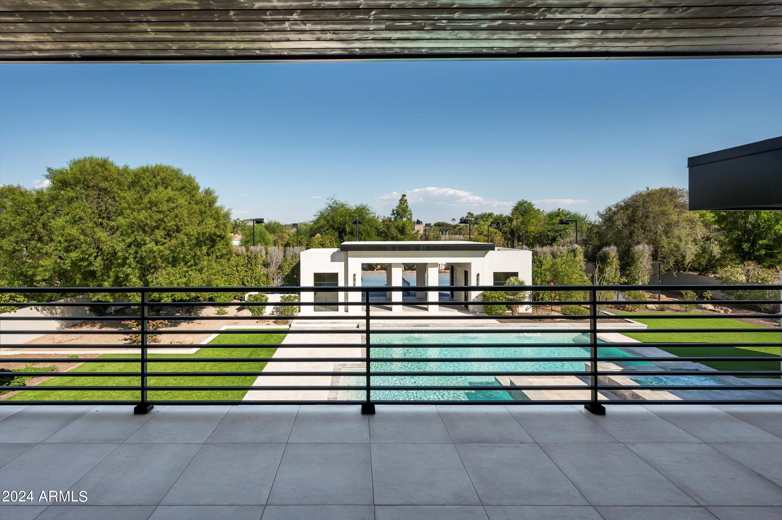 Paradise Valley - Residential