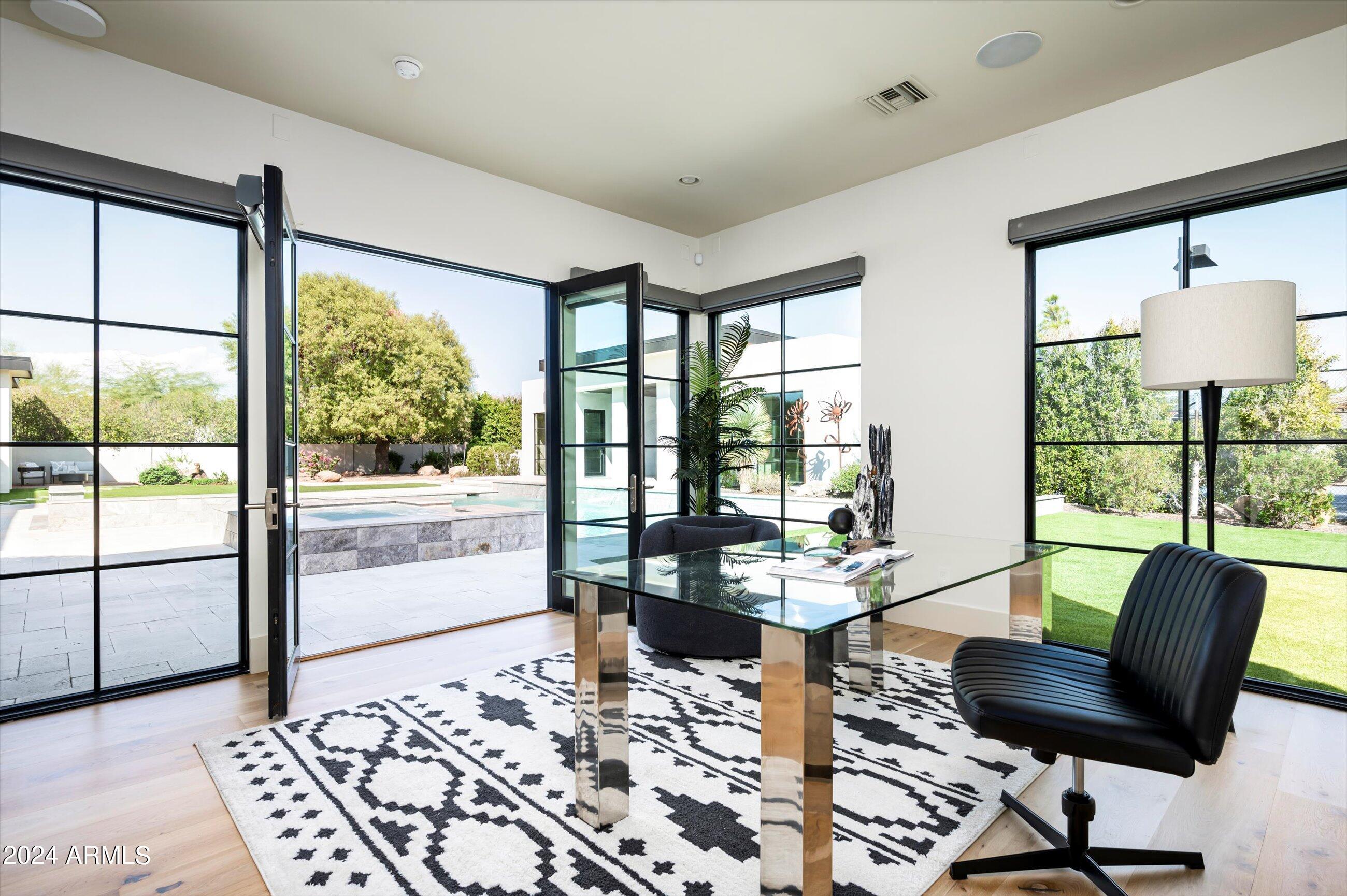 Paradise Valley - Residential