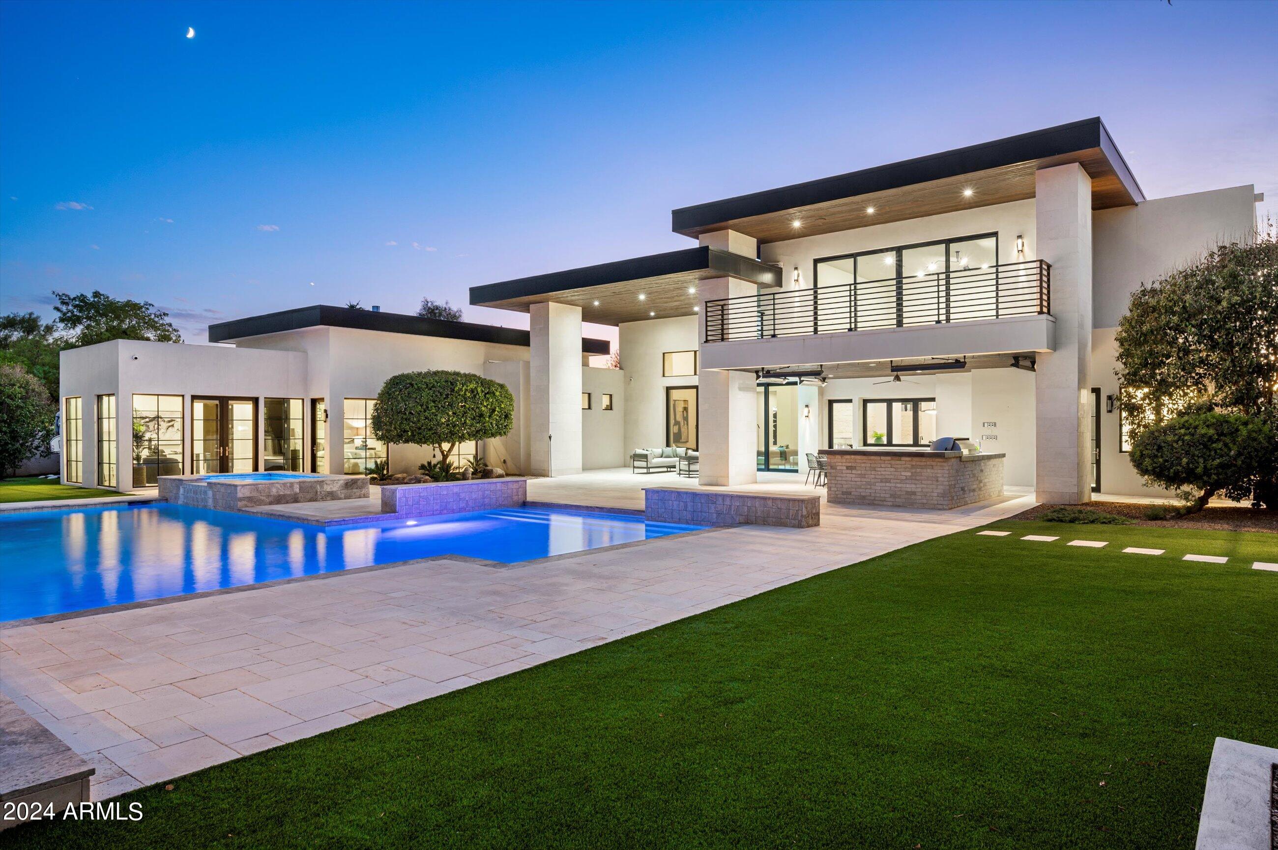 Paradise Valley - Residential