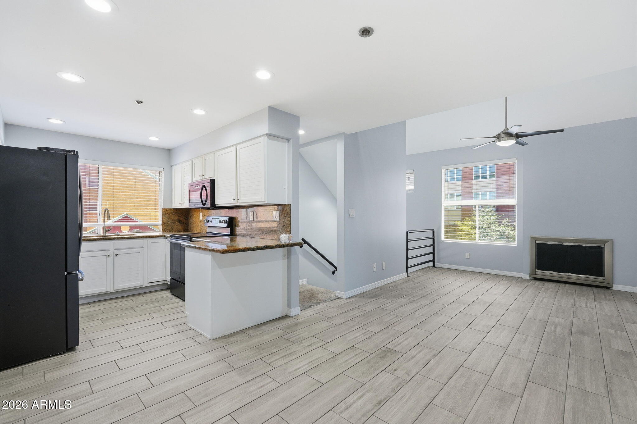 HAYDEN SQUARE CONDOMINIUM - Residential