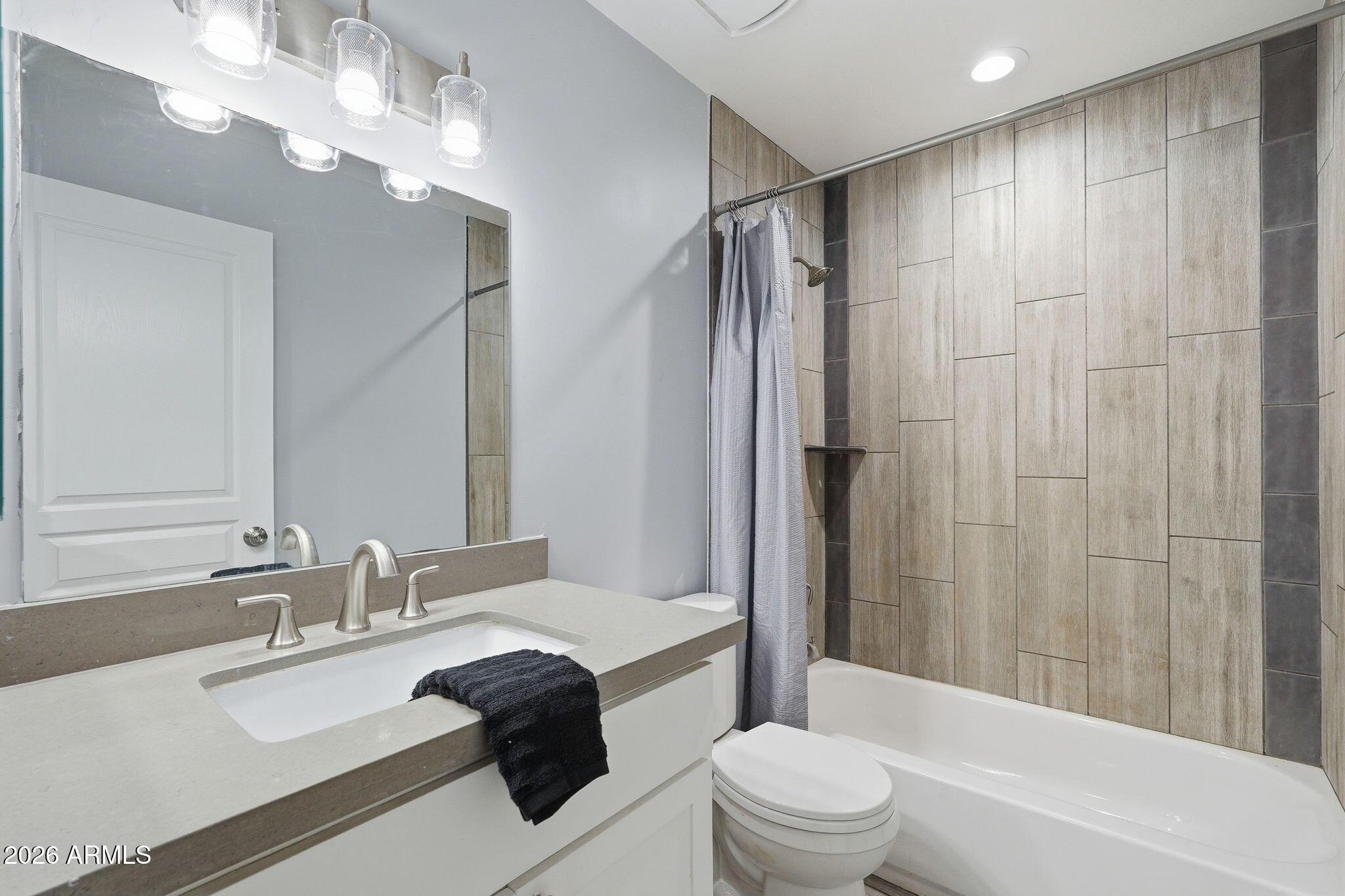HAYDEN SQUARE CONDOMINIUM - Residential