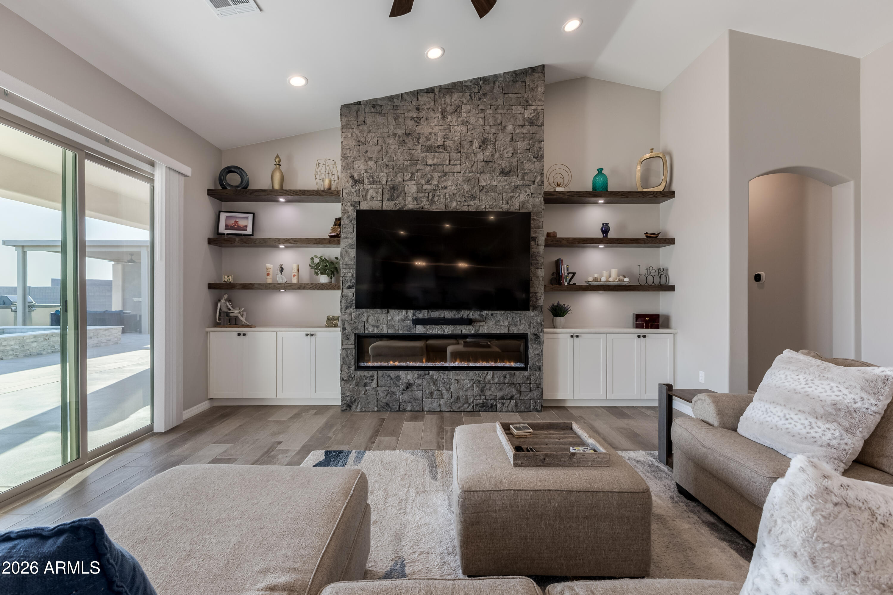 ARROYO VERDE ESTATES - Residential