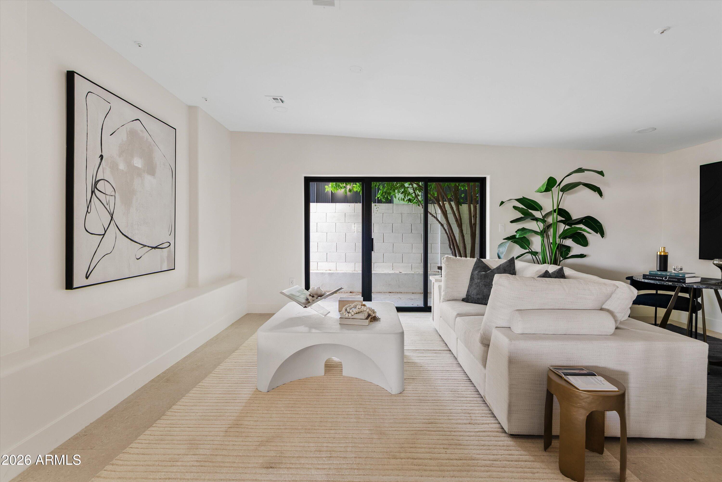 CAMELBACK PARK ESTATES - Residential