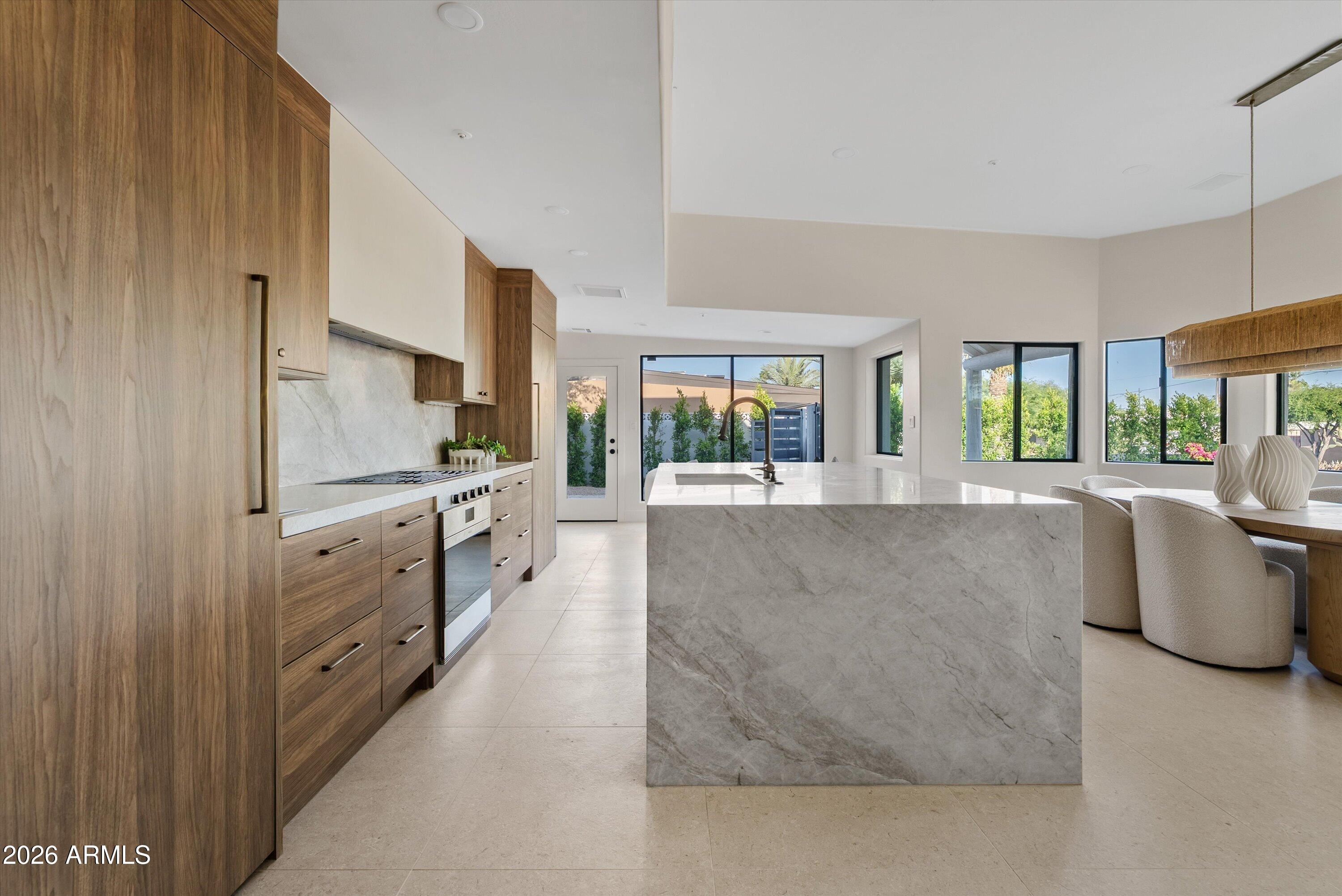 CAMELBACK PARK ESTATES - Residential