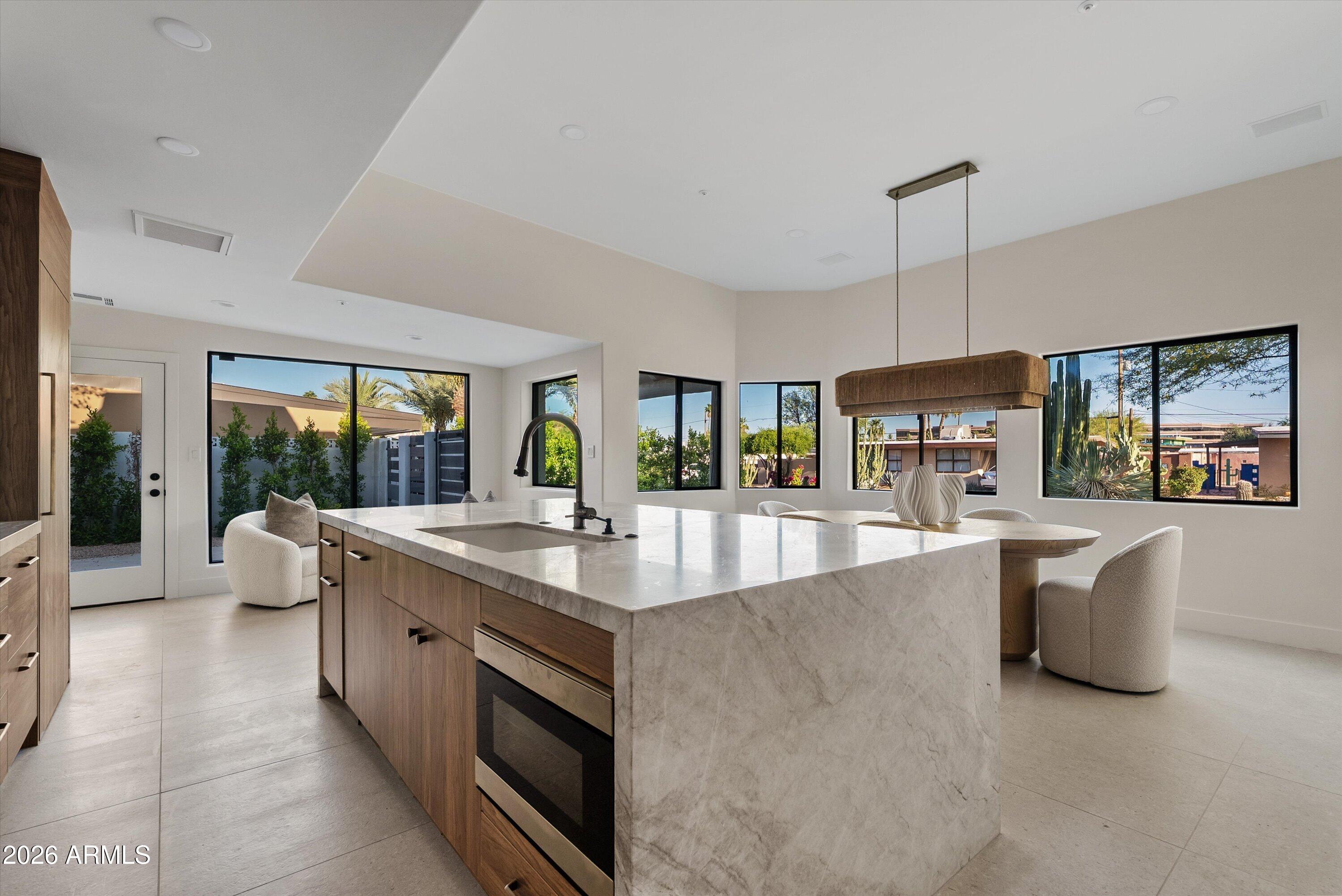 CAMELBACK PARK ESTATES - Residential