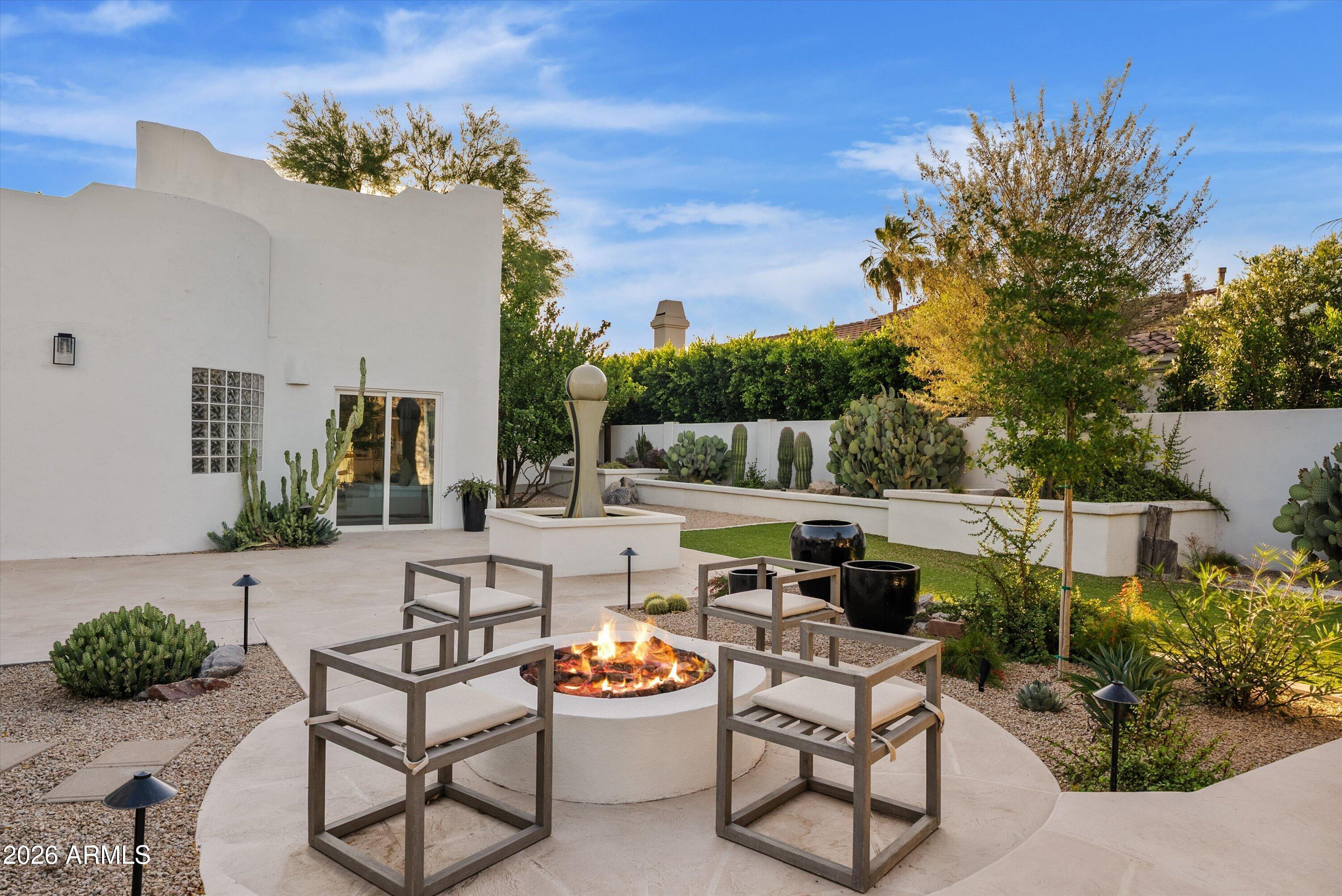 CAMELBACK PARK ESTATES - Residential