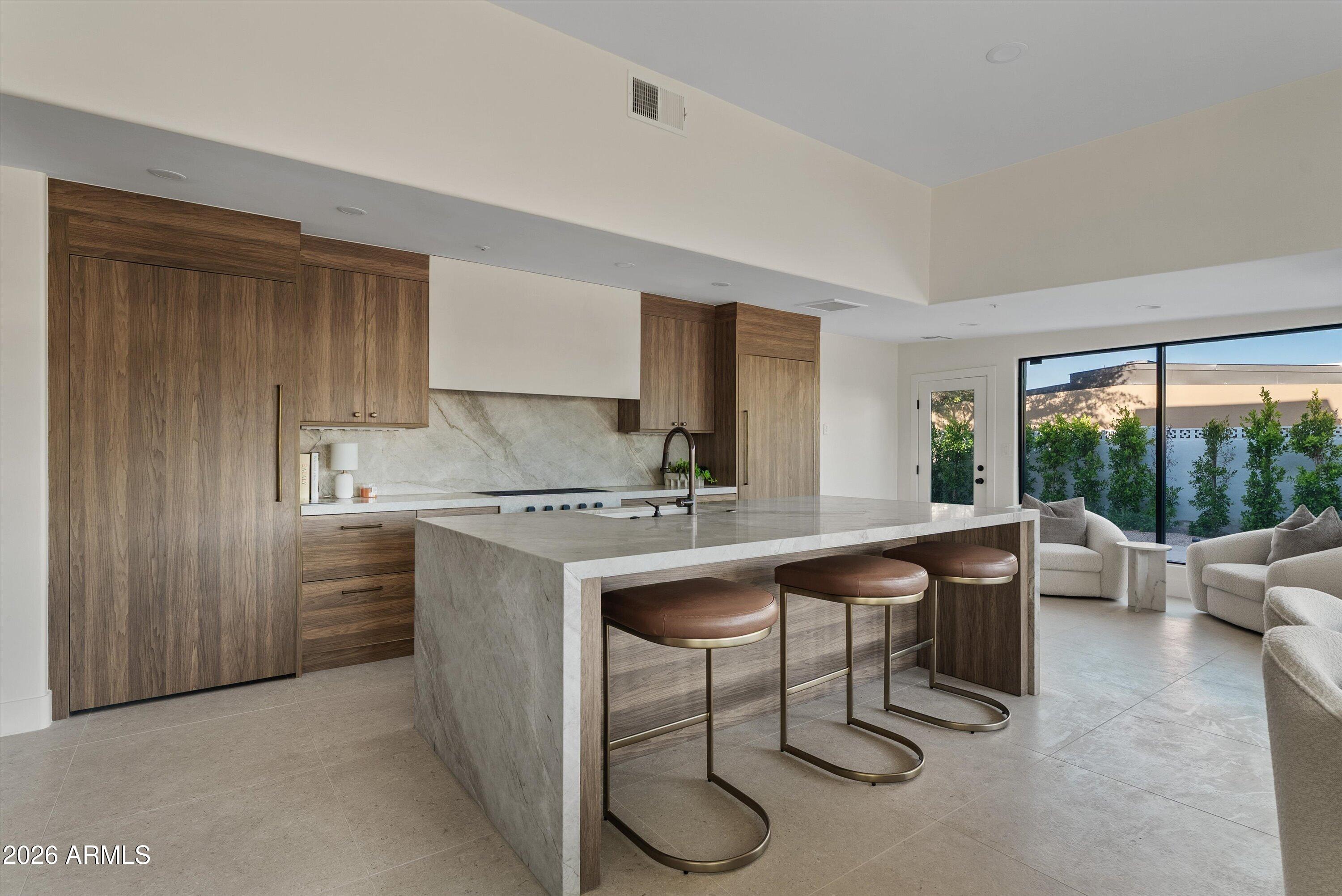 CAMELBACK PARK ESTATES - Residential