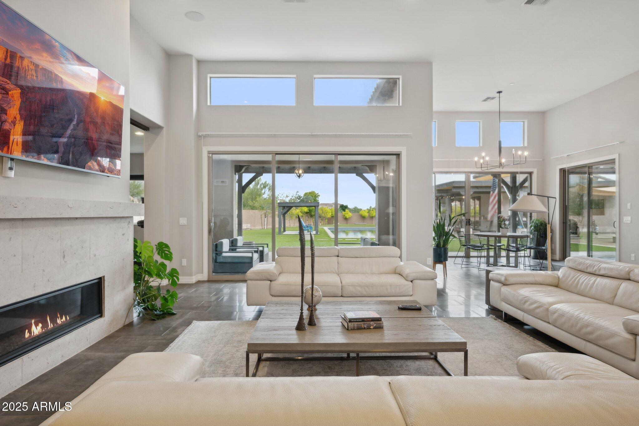 MONTE VISTA - Residential