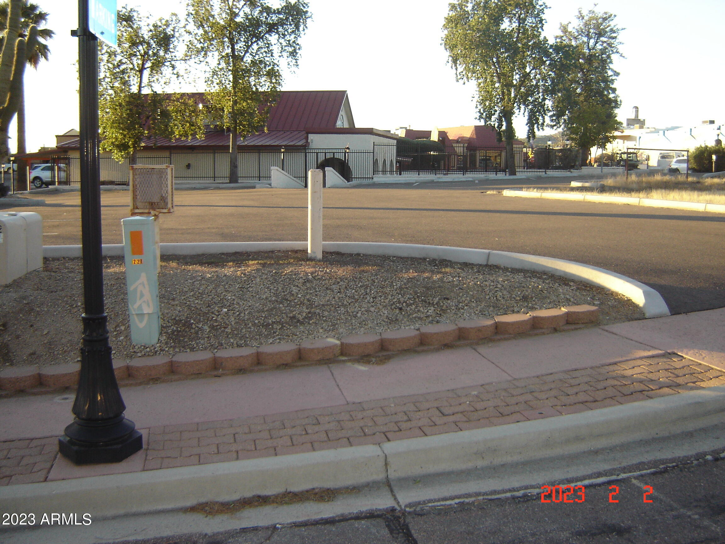 WICKENBURG - Land