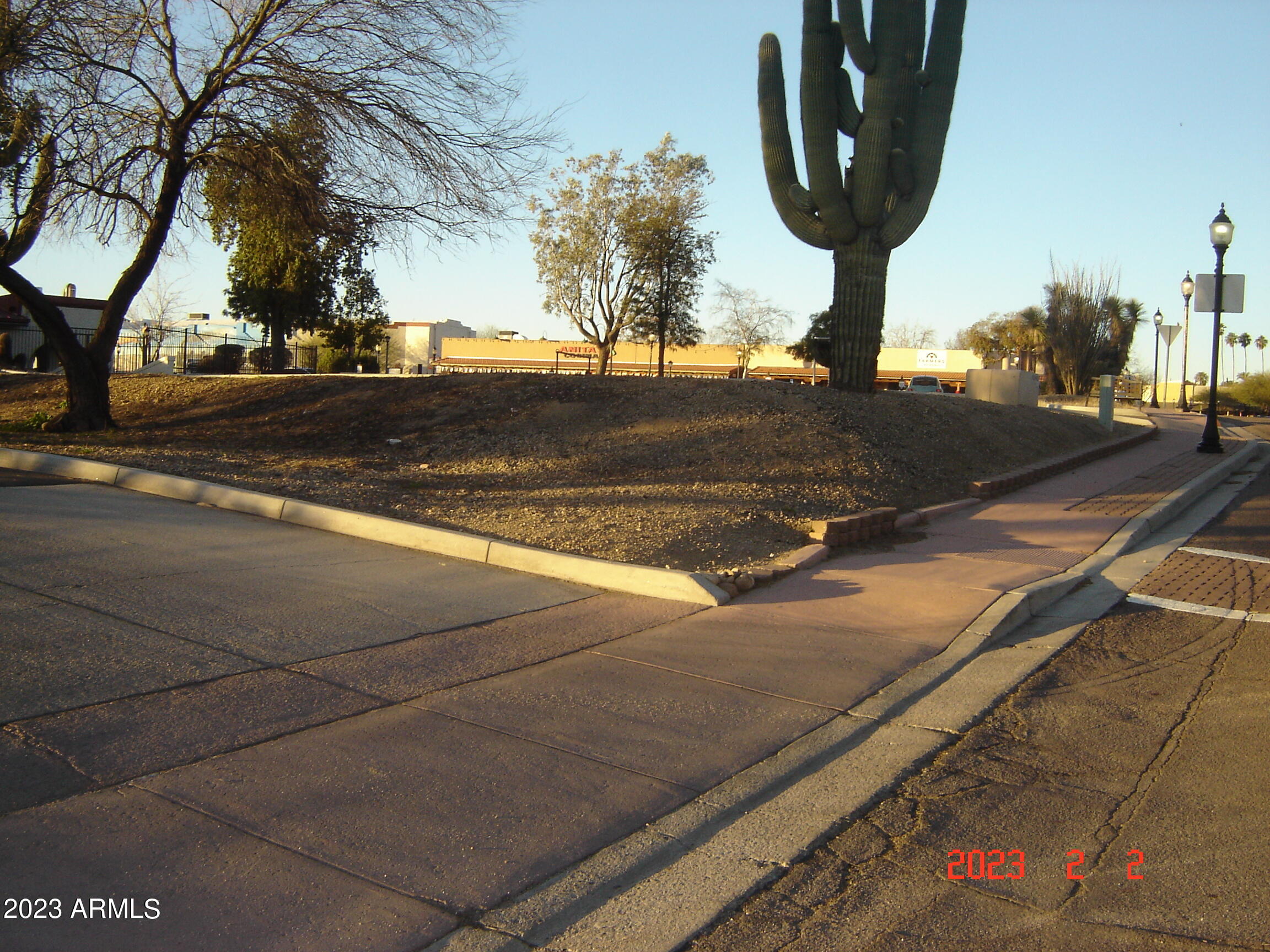 WICKENBURG - Land