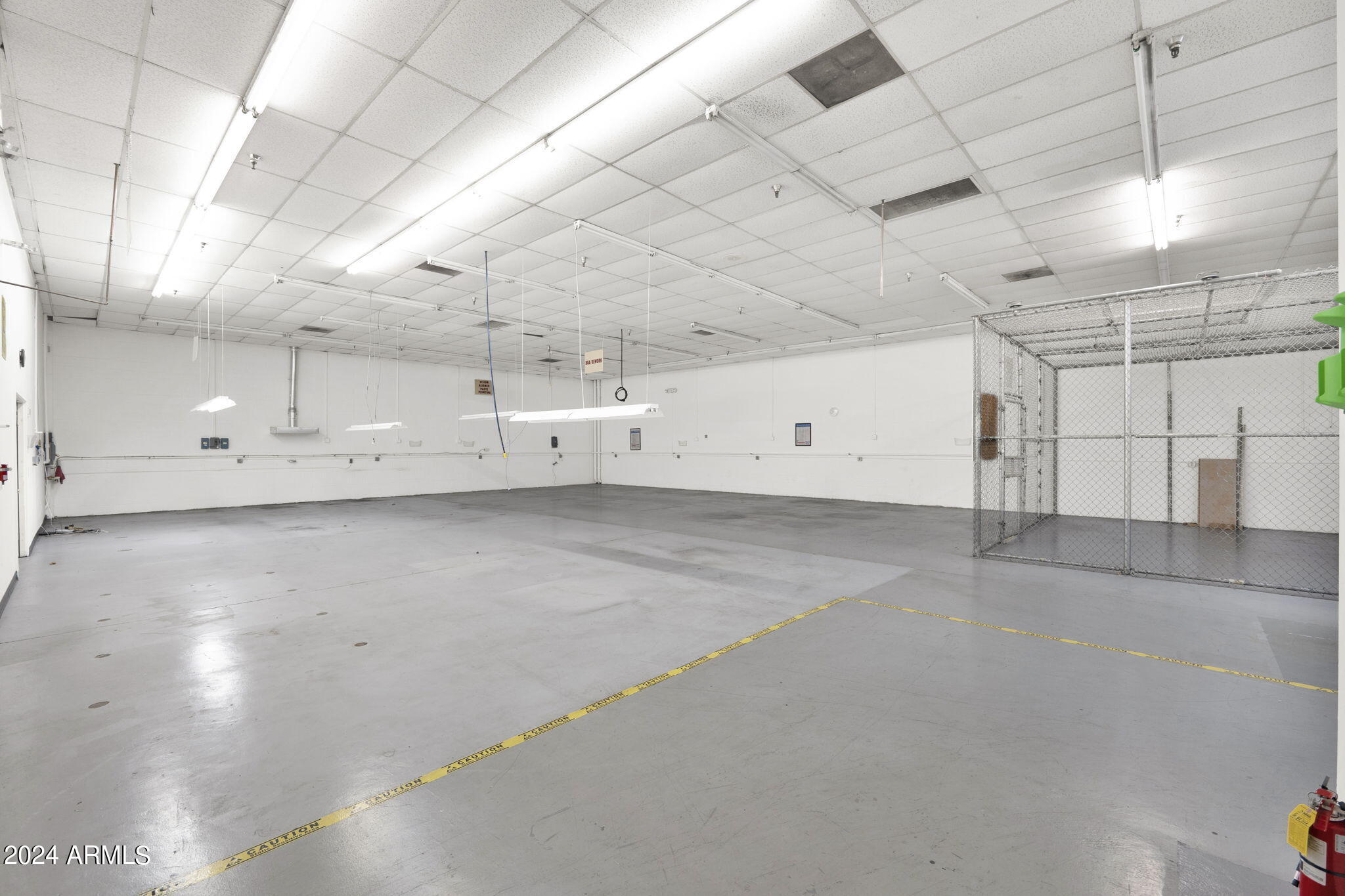 HOHOKAM INDUSTRIAL PARK - Commercial Sale
