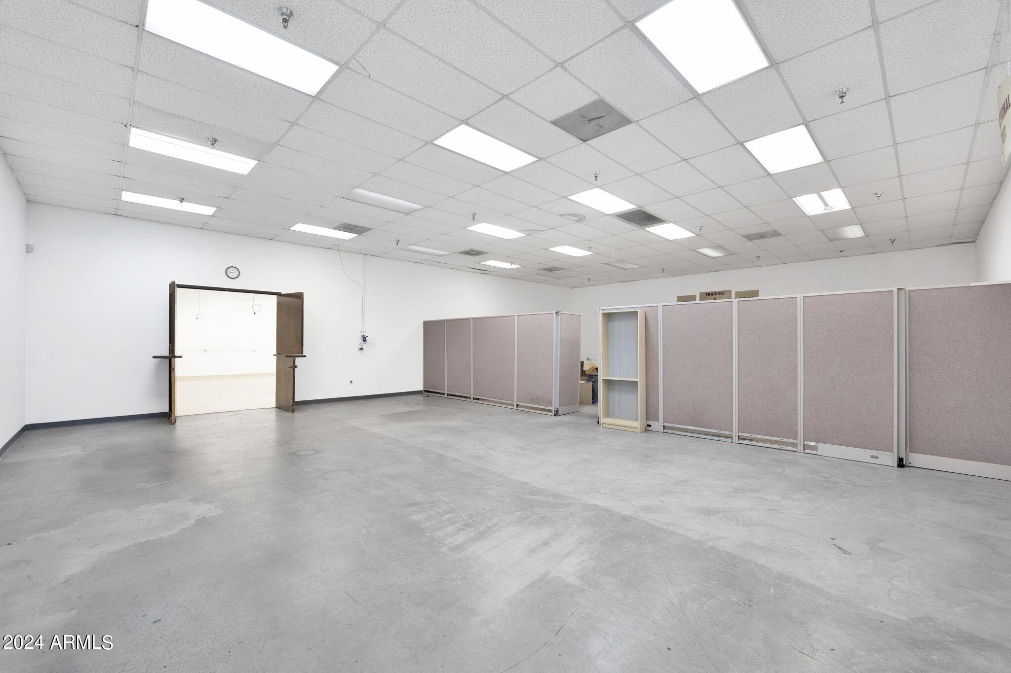 HOHOKAM INDUSTRIAL PARK - Commercial Sale