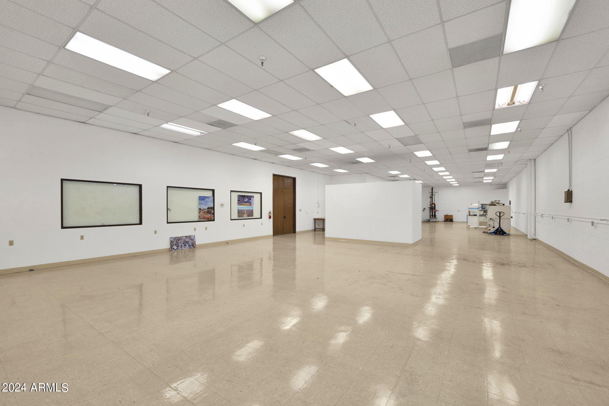 HOHOKAM INDUSTRIAL PARK - Commercial Sale