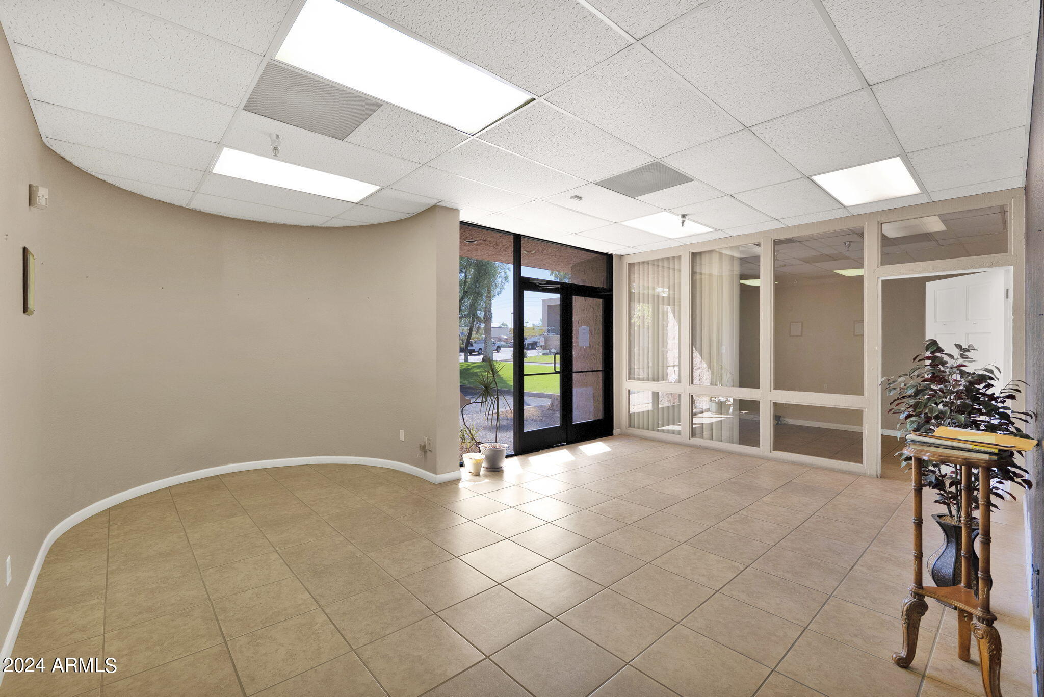 HOHOKAM INDUSTRIAL PARK - Commercial Sale