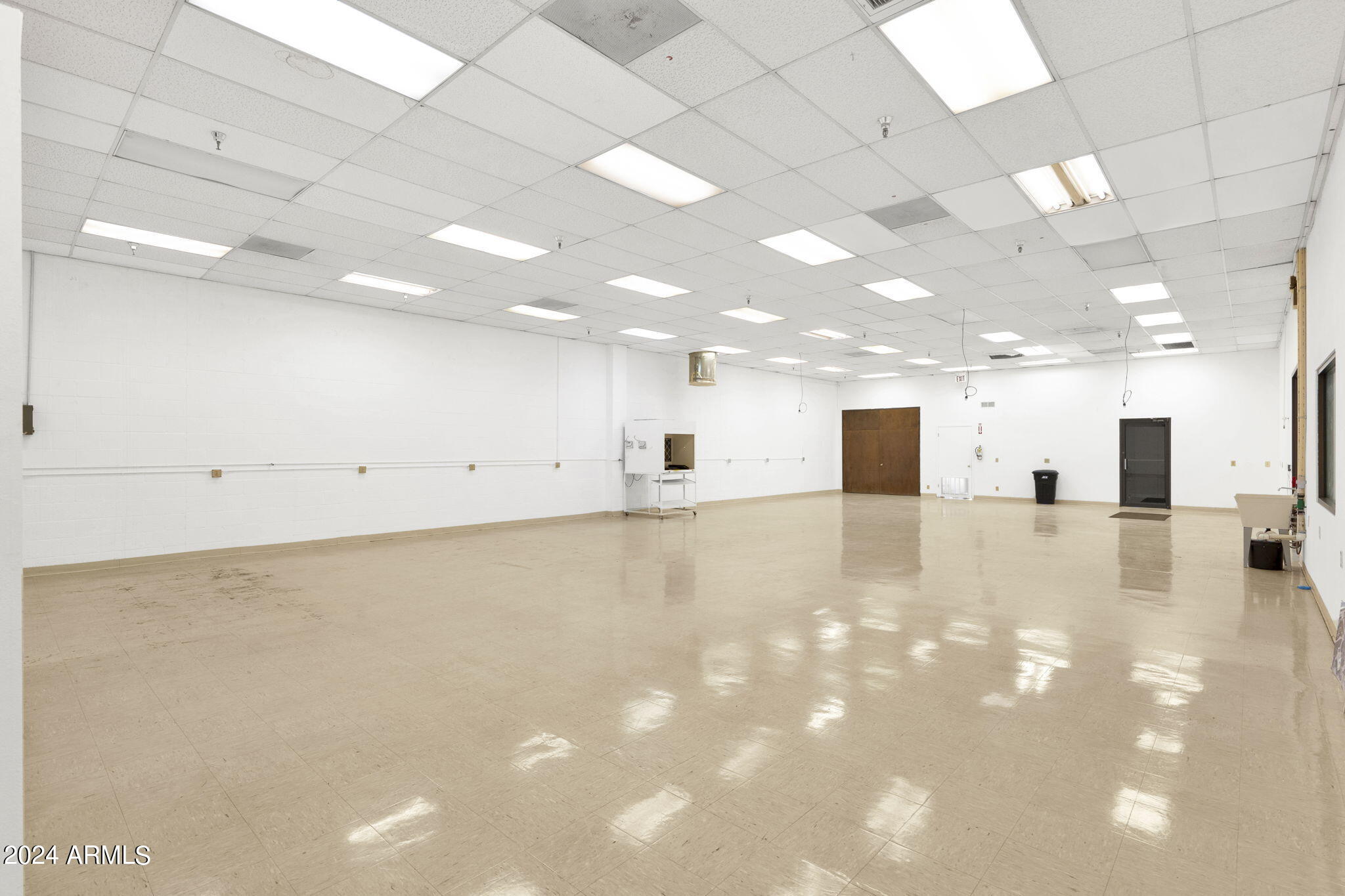 HOHOKAM INDUSTRIAL PARK - Commercial Sale