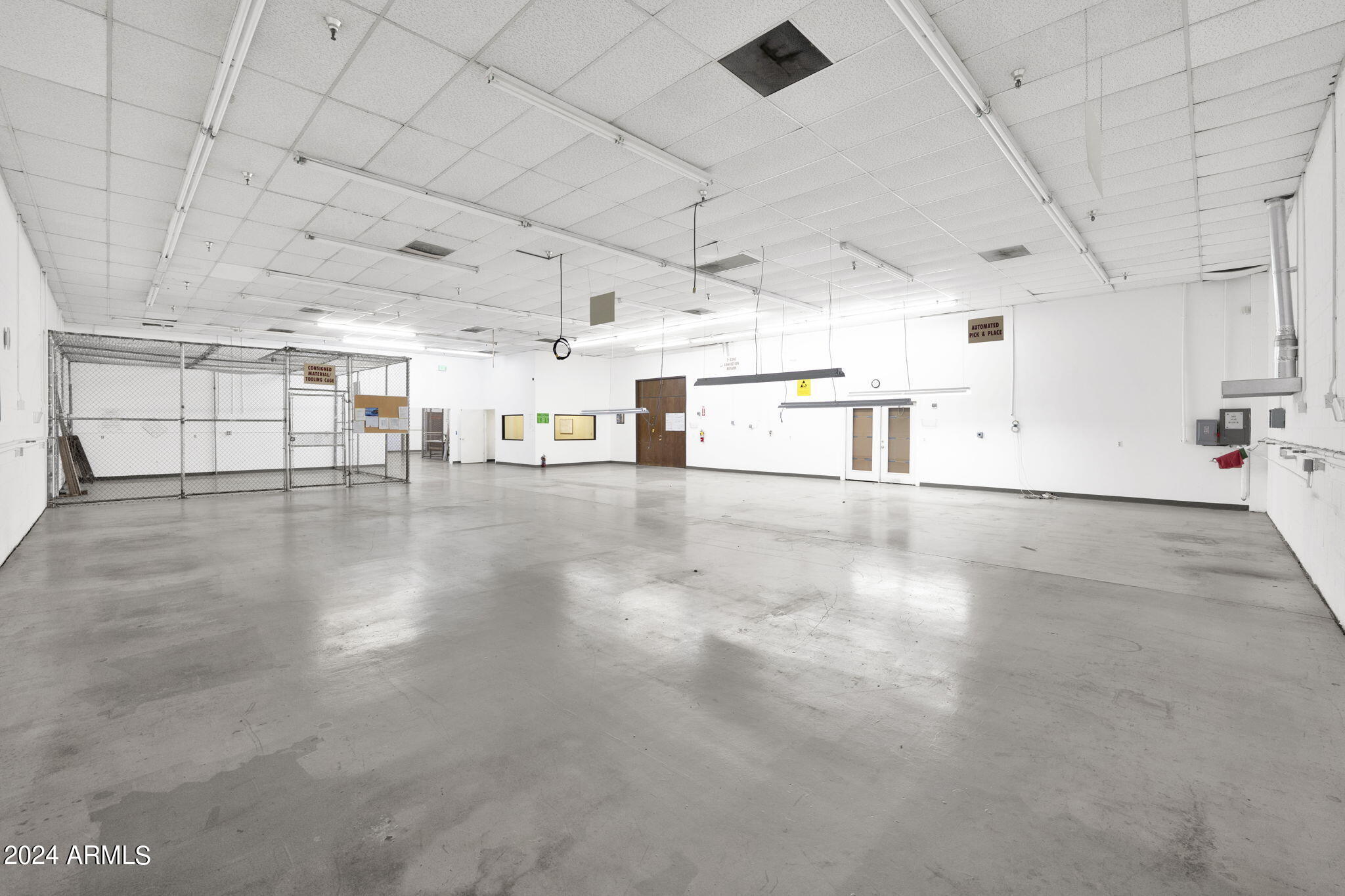 HOHOKAM INDUSTRIAL PARK - Commercial Sale