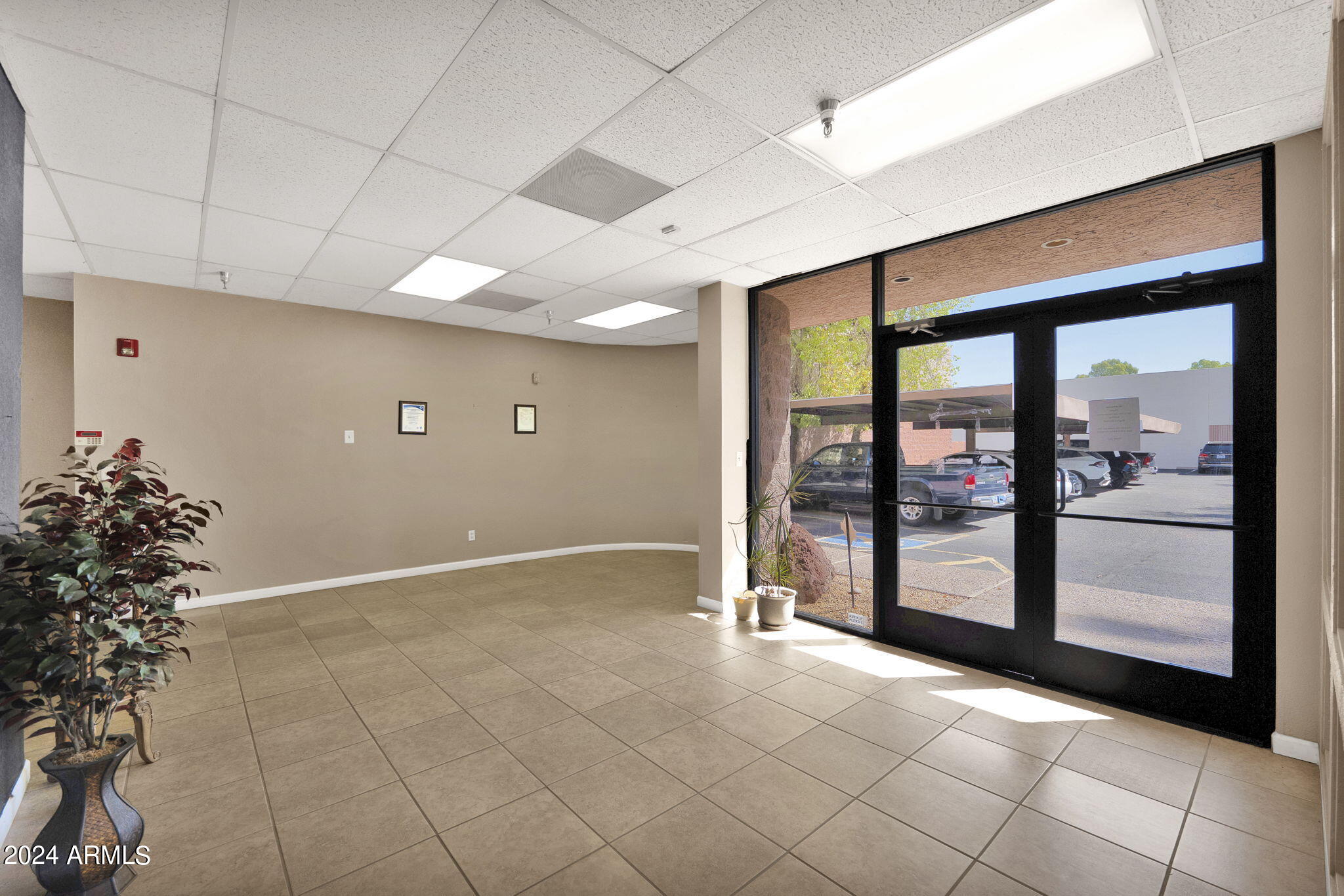 HOHOKAM INDUSTRIAL PARK - Commercial Sale